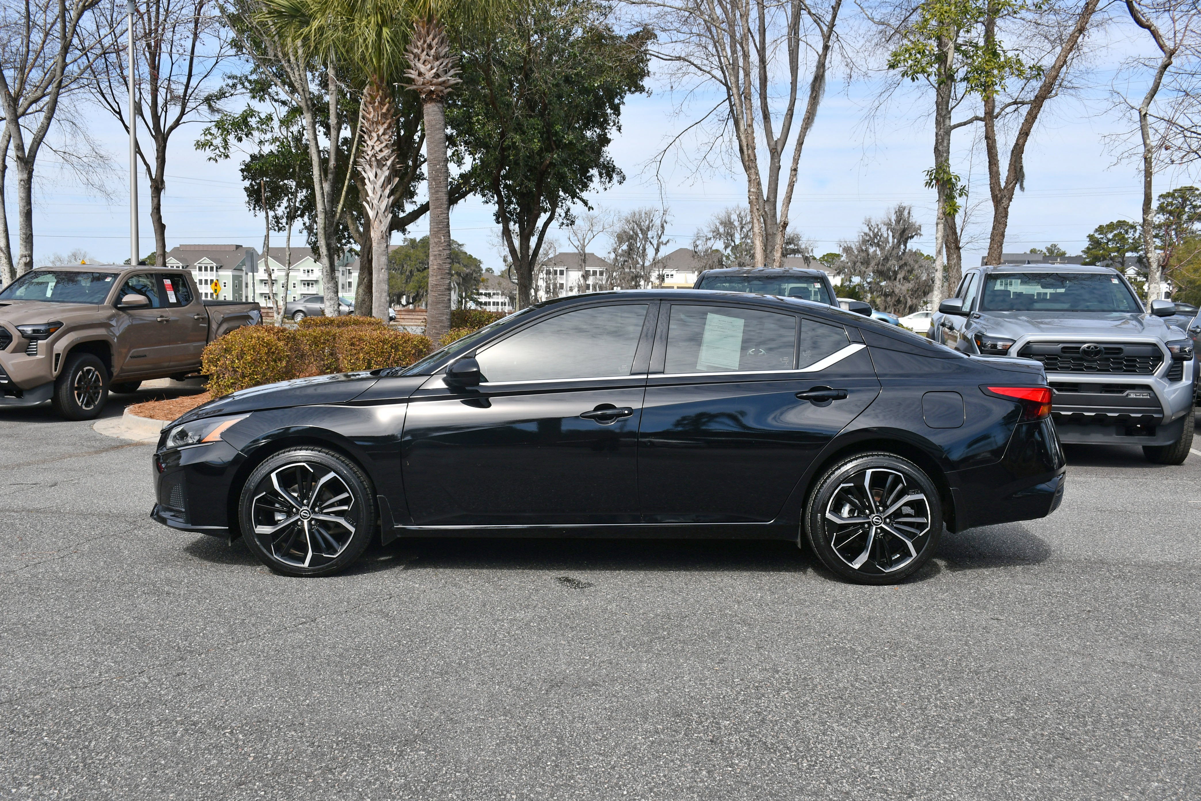 2023 Nissan Altima 2.5 SR