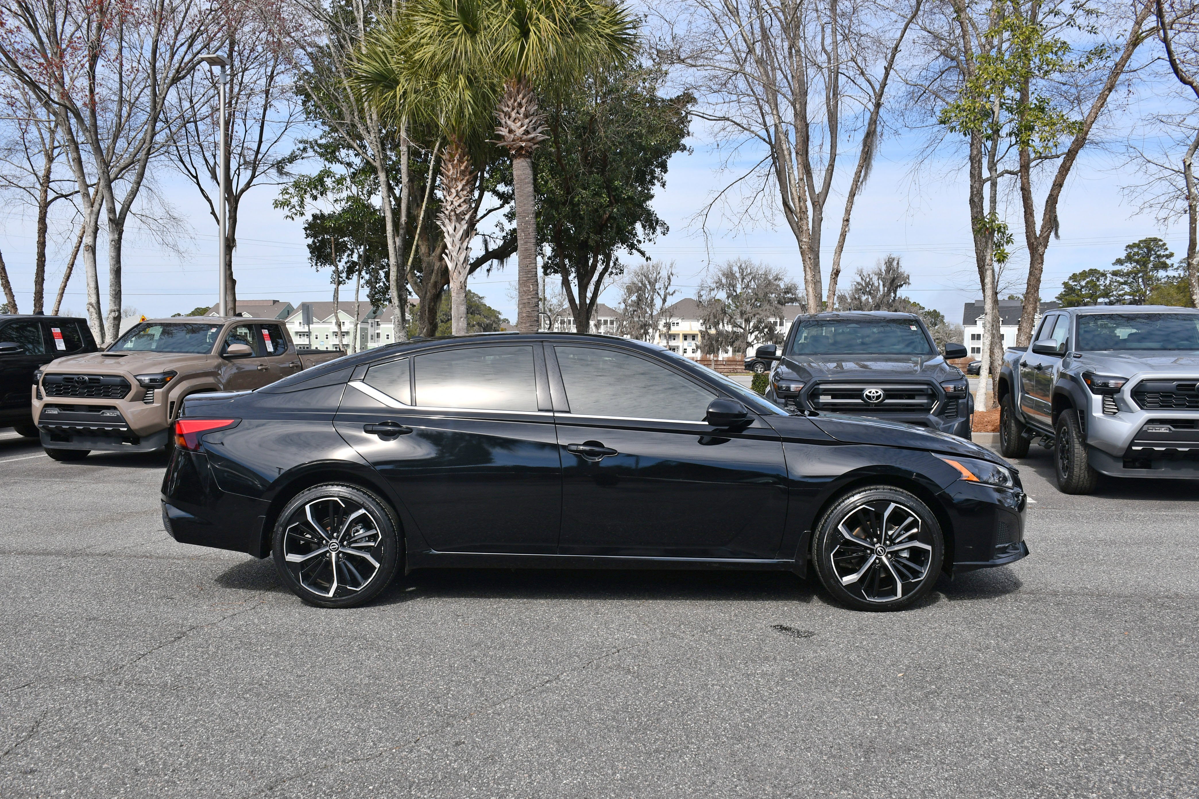 2023 Nissan Altima 2.5 SR