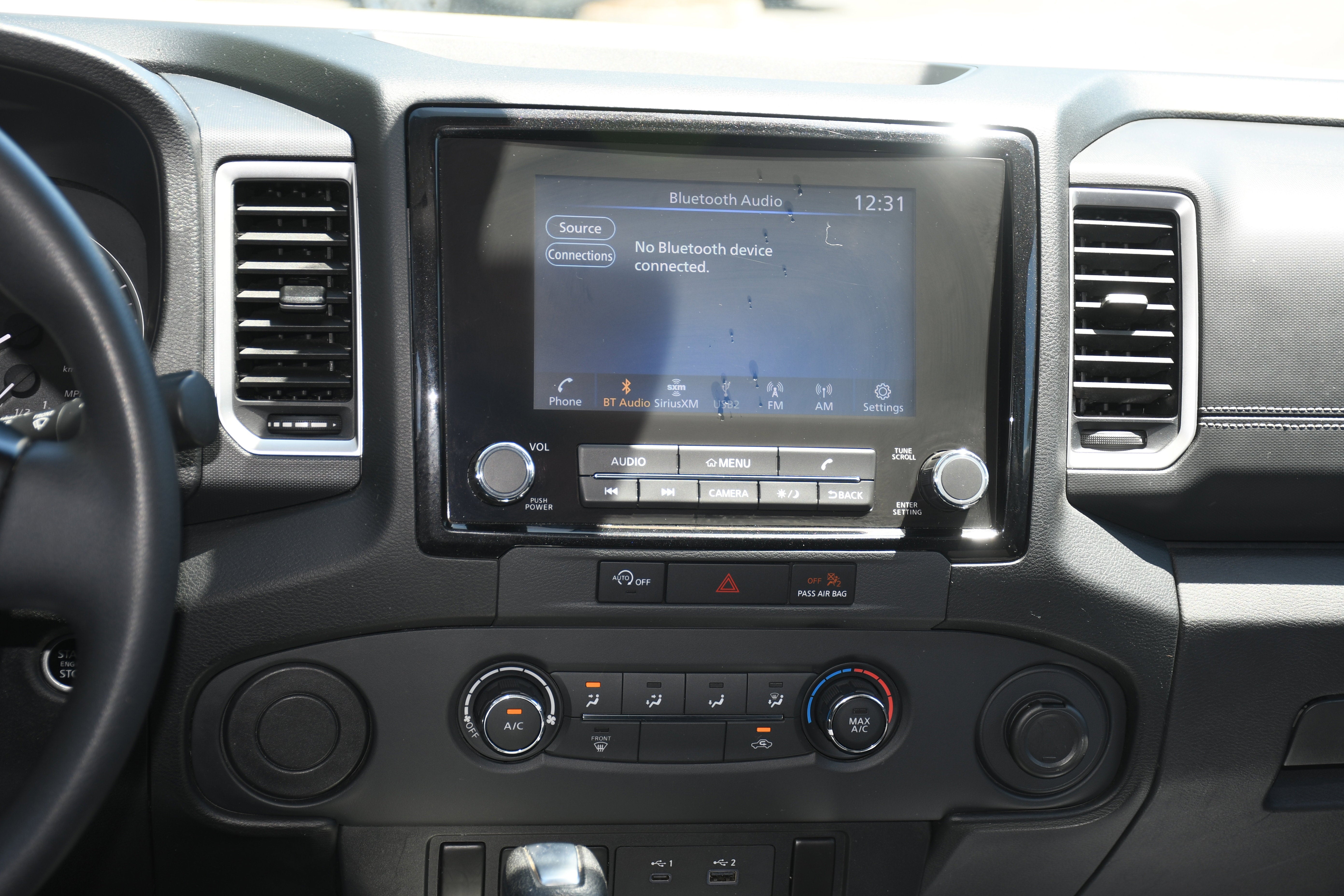2023 Nissan Frontier SV