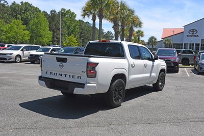 2023 Nissan Frontier SV