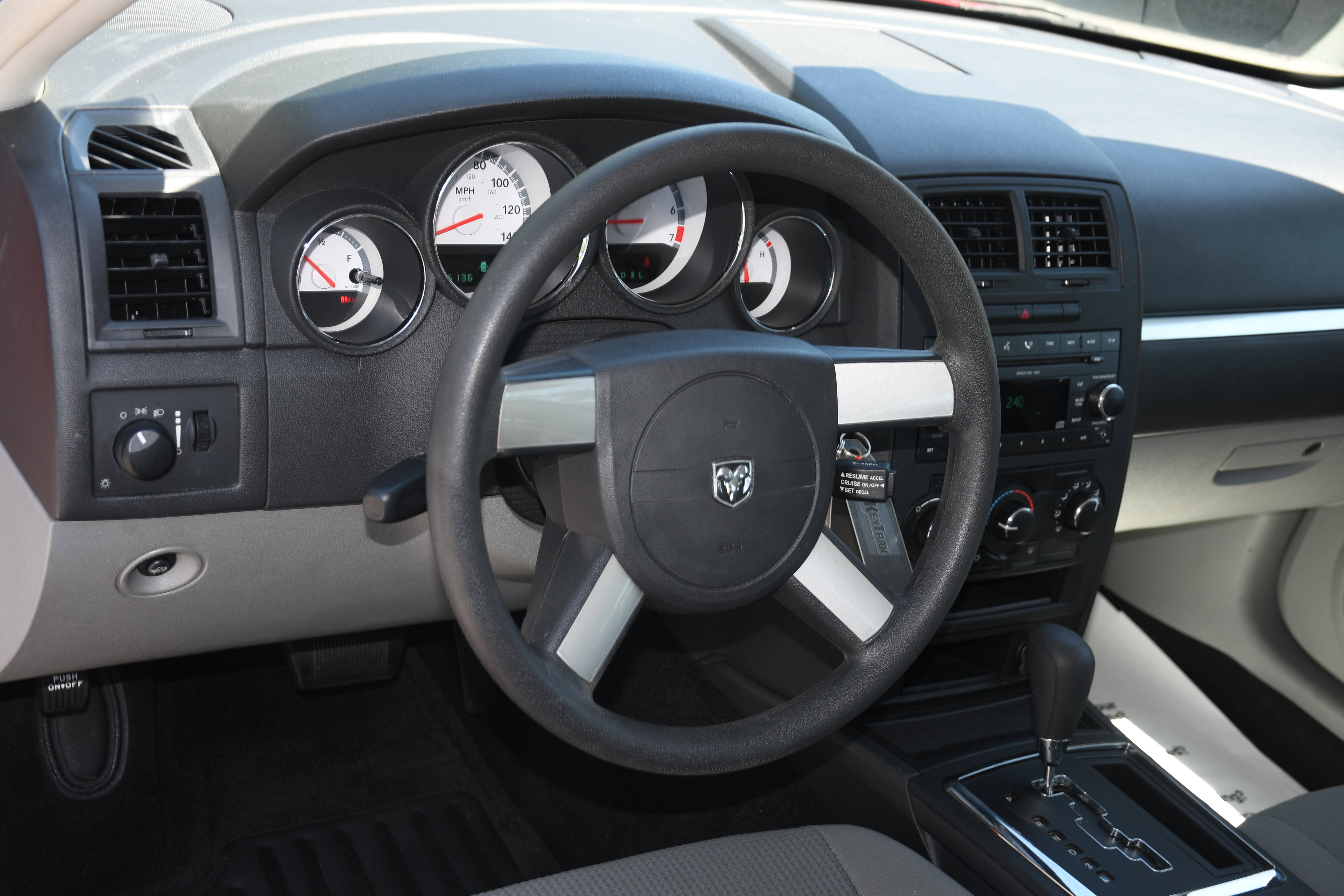 2008 Dodge Charger 4DR Sedan RWD