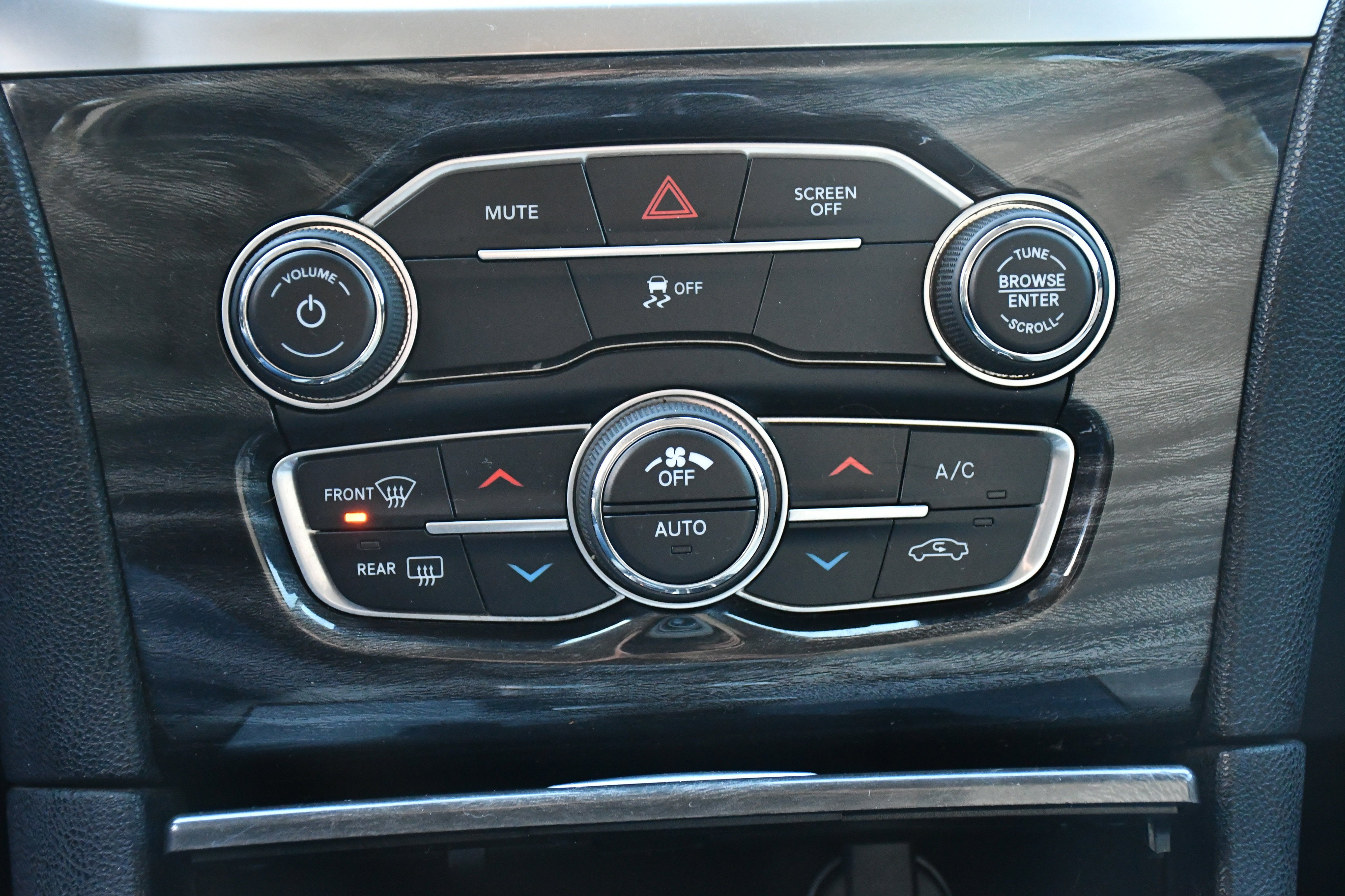 2019 Chrysler 300 Touring