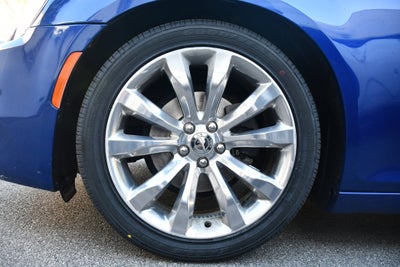 2019 Chrysler 300 Touring