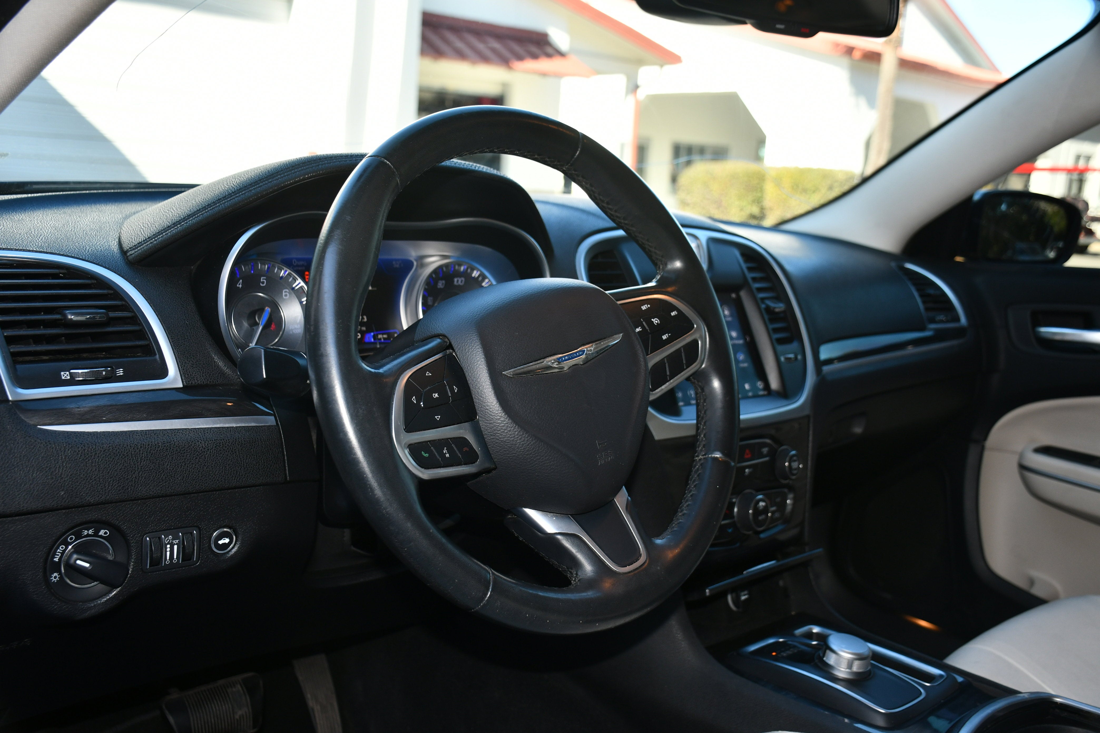 2019 Chrysler 300 Touring