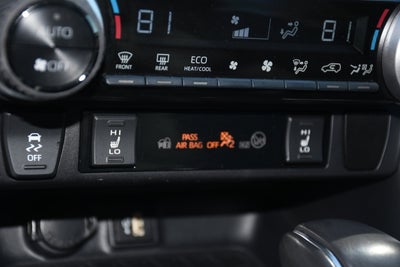 2025 Toyota RAV4 Hybrid XLE Premium