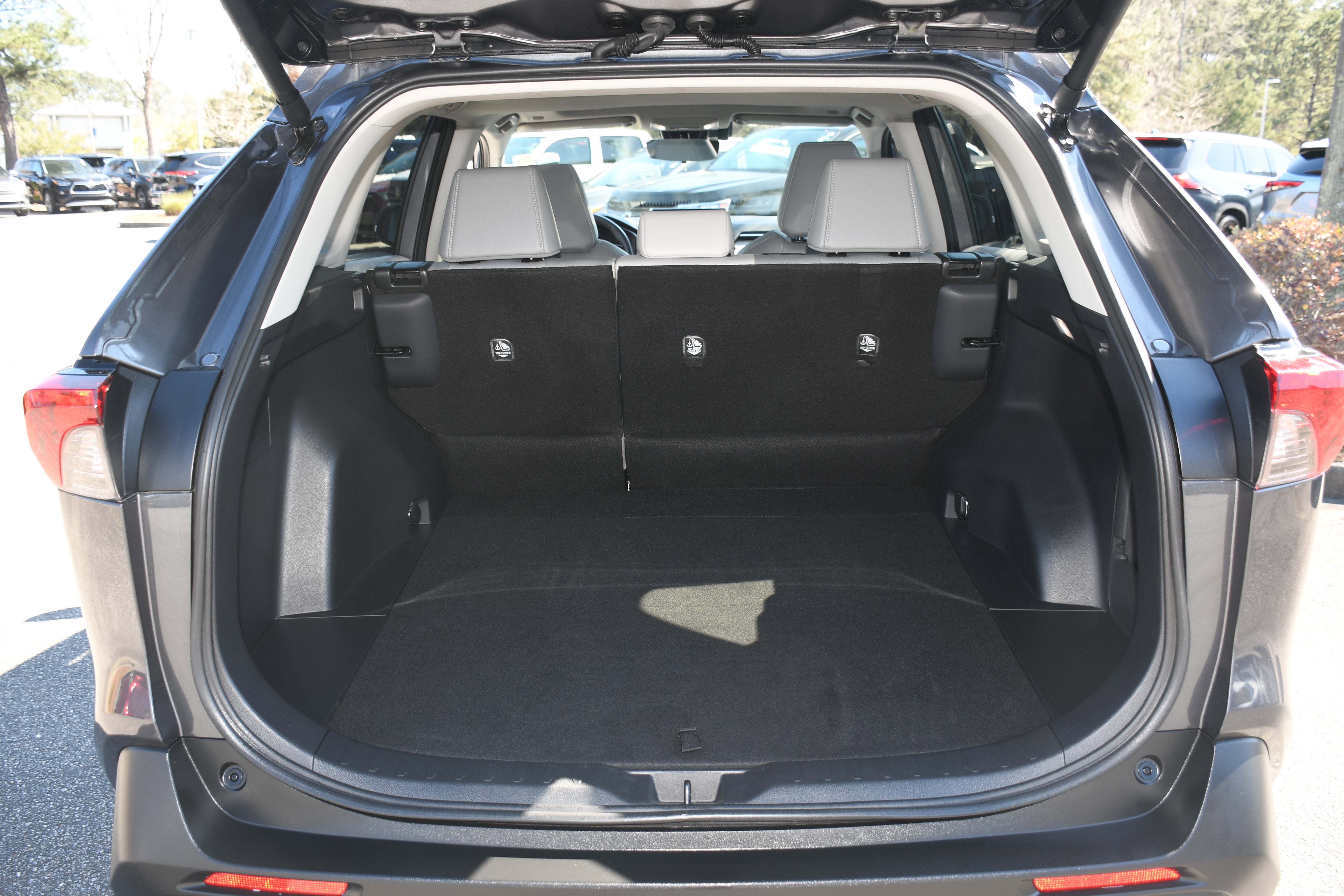 2025 Toyota RAV4 Hybrid XLE Premium