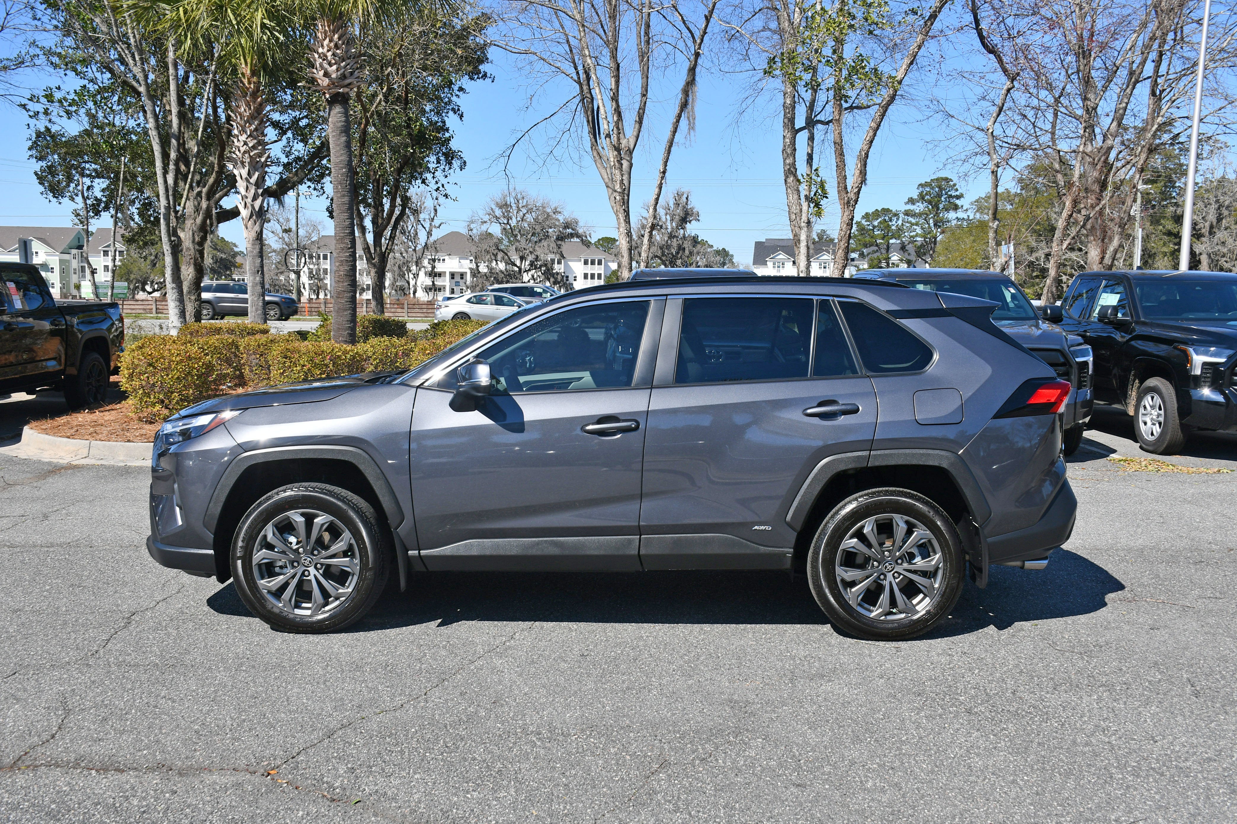 2025 Toyota RAV4 Hybrid XLE Premium
