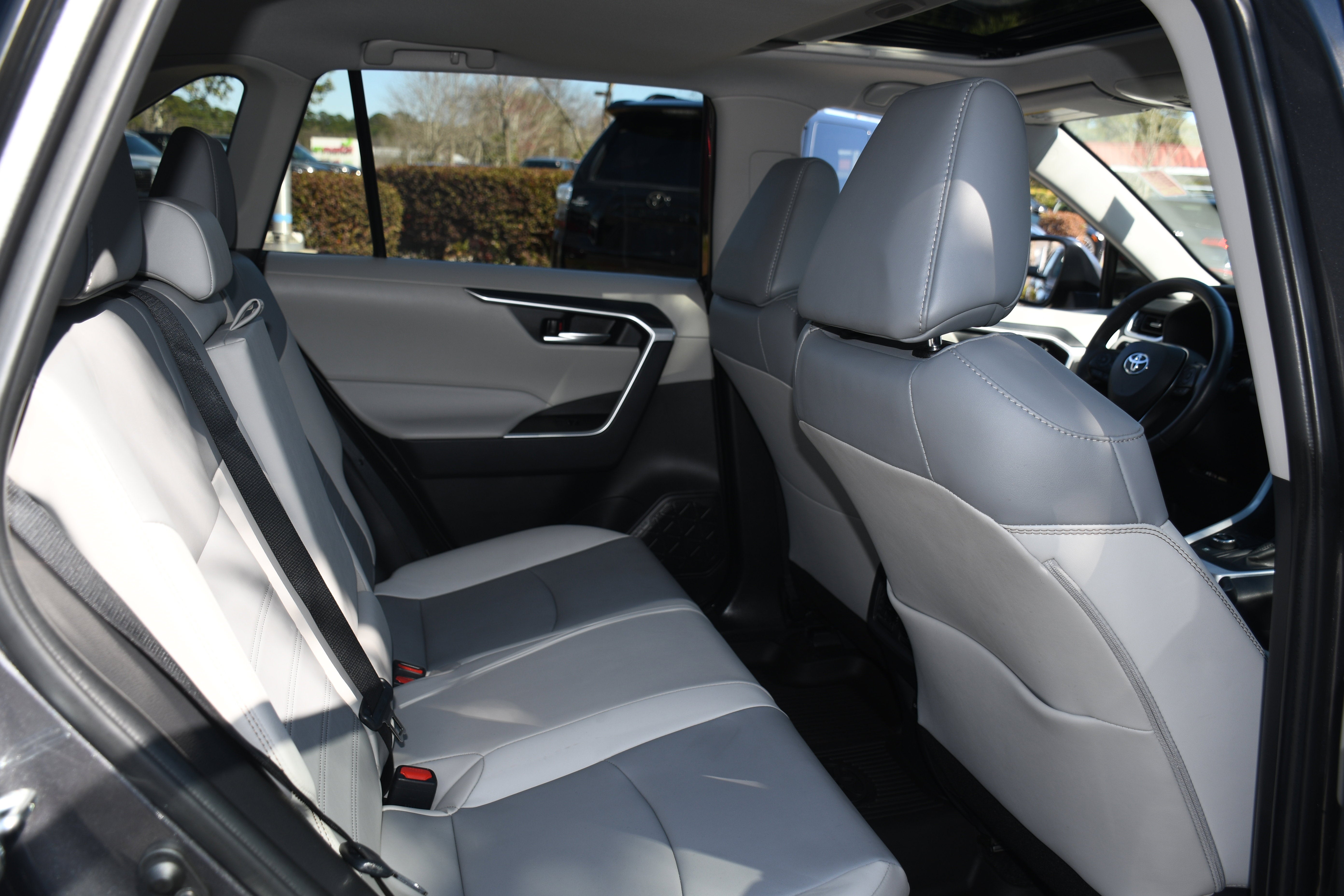 2025 Toyota RAV4 Hybrid XLE Premium