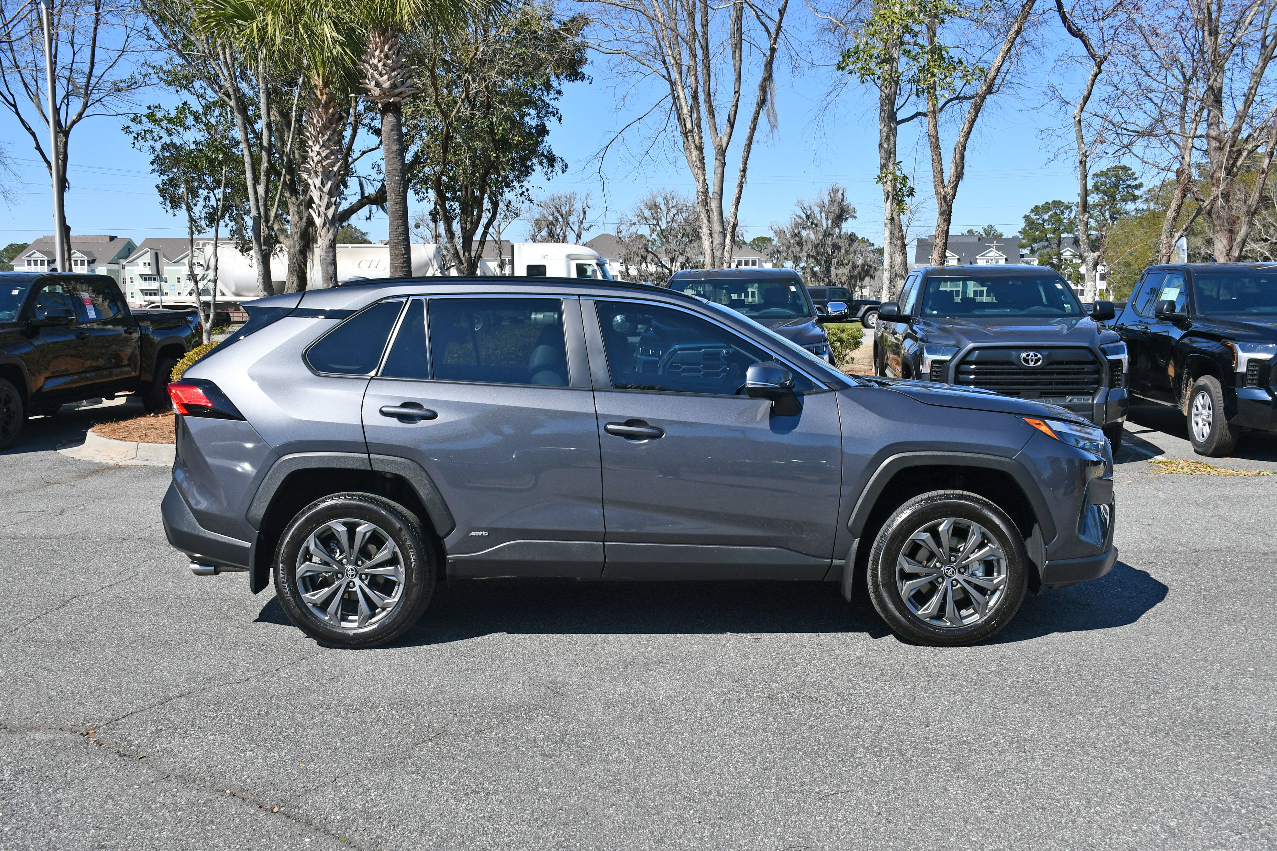 2025 Toyota RAV4 Hybrid XLE Premium