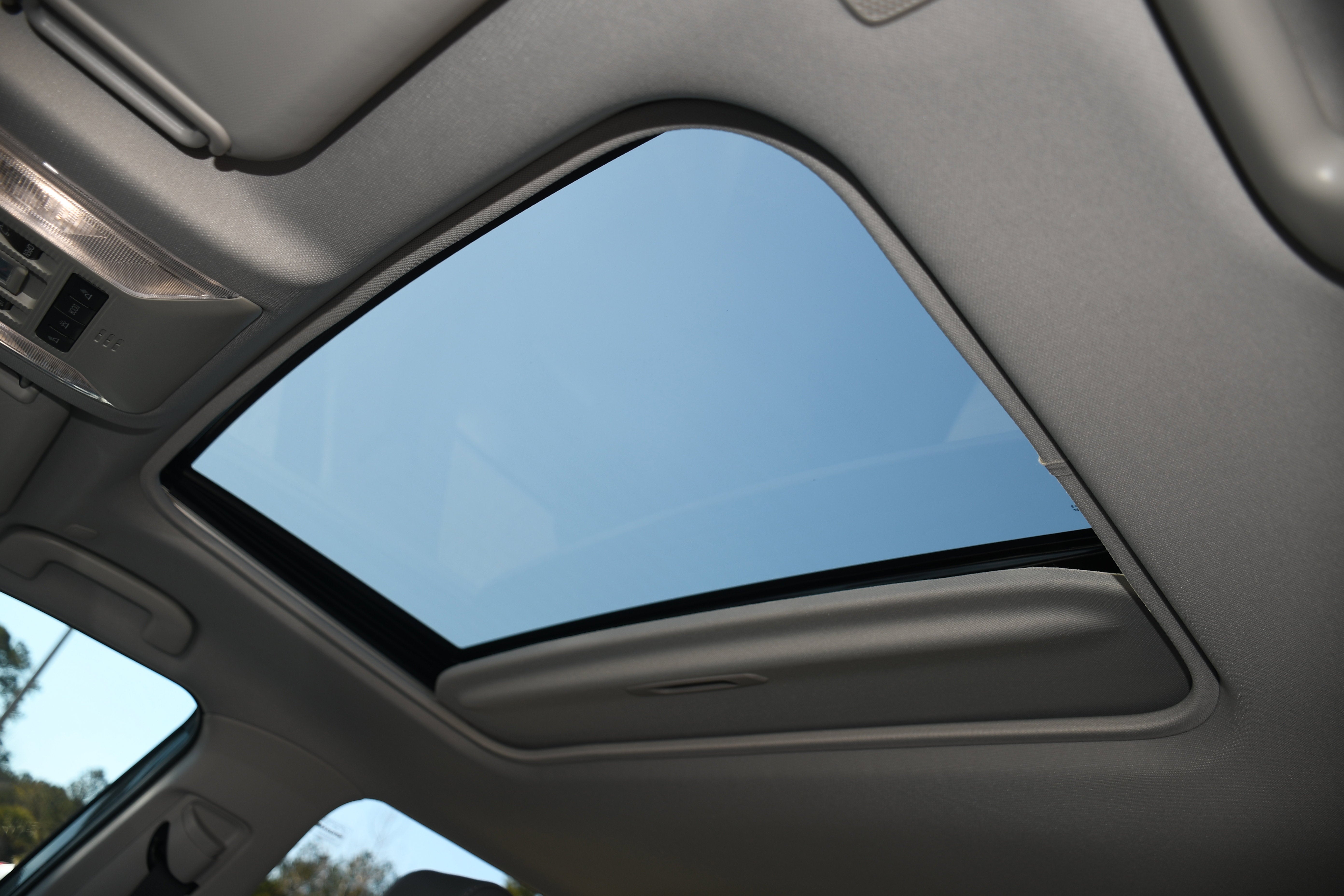 2025 Toyota RAV4 Hybrid XLE Premium