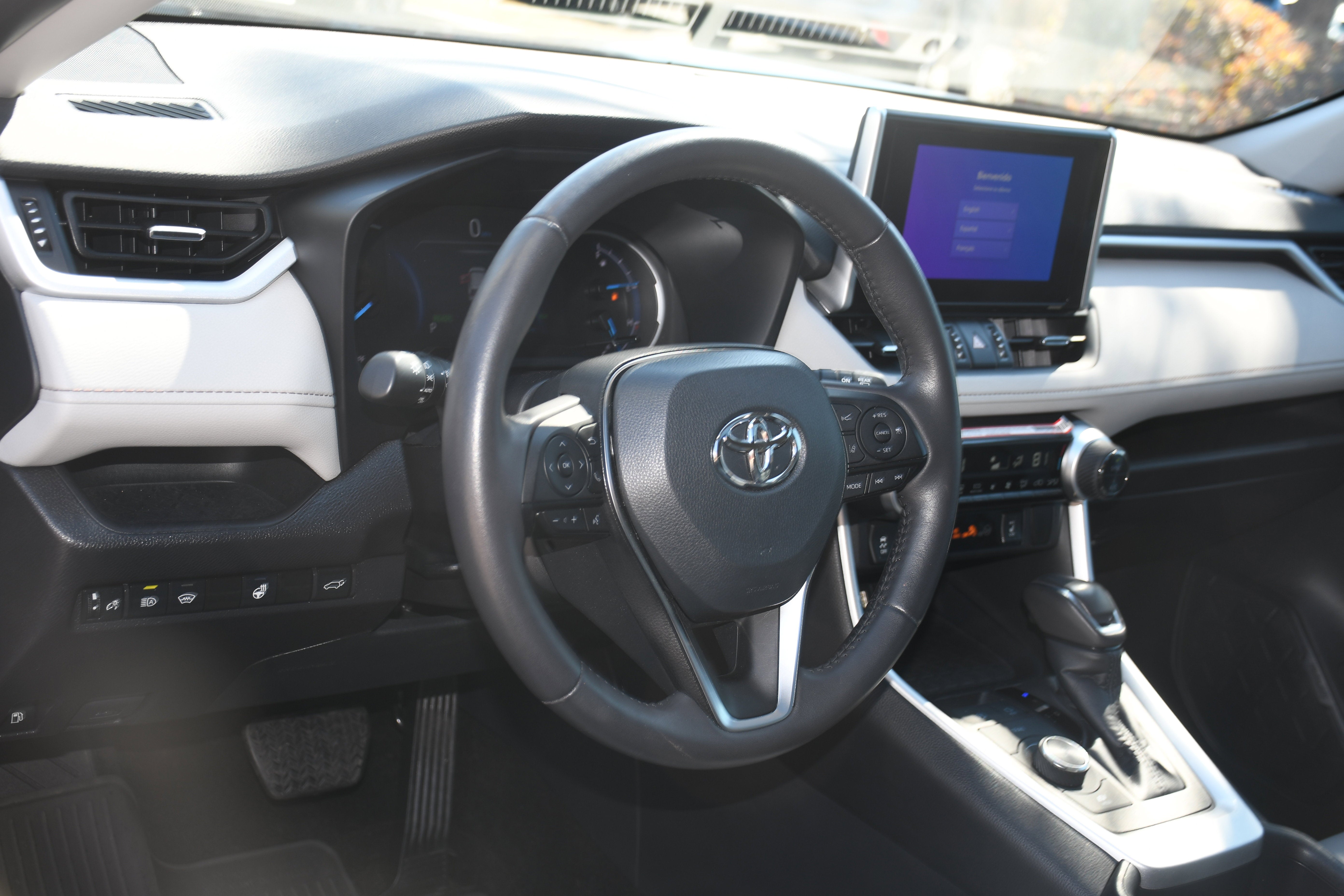2025 Toyota RAV4 Hybrid XLE Premium