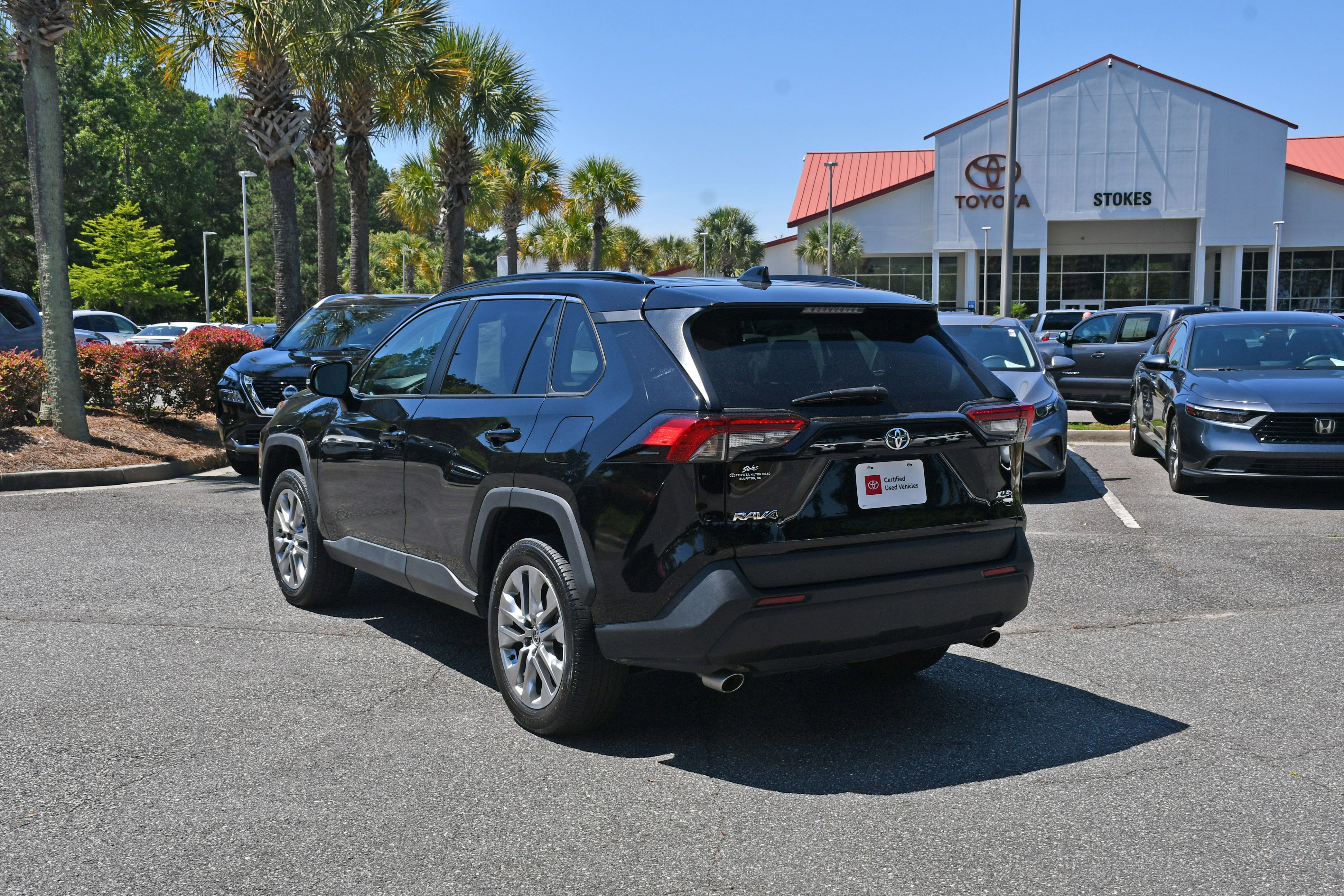2023 Toyota RAV4 XLE Premium