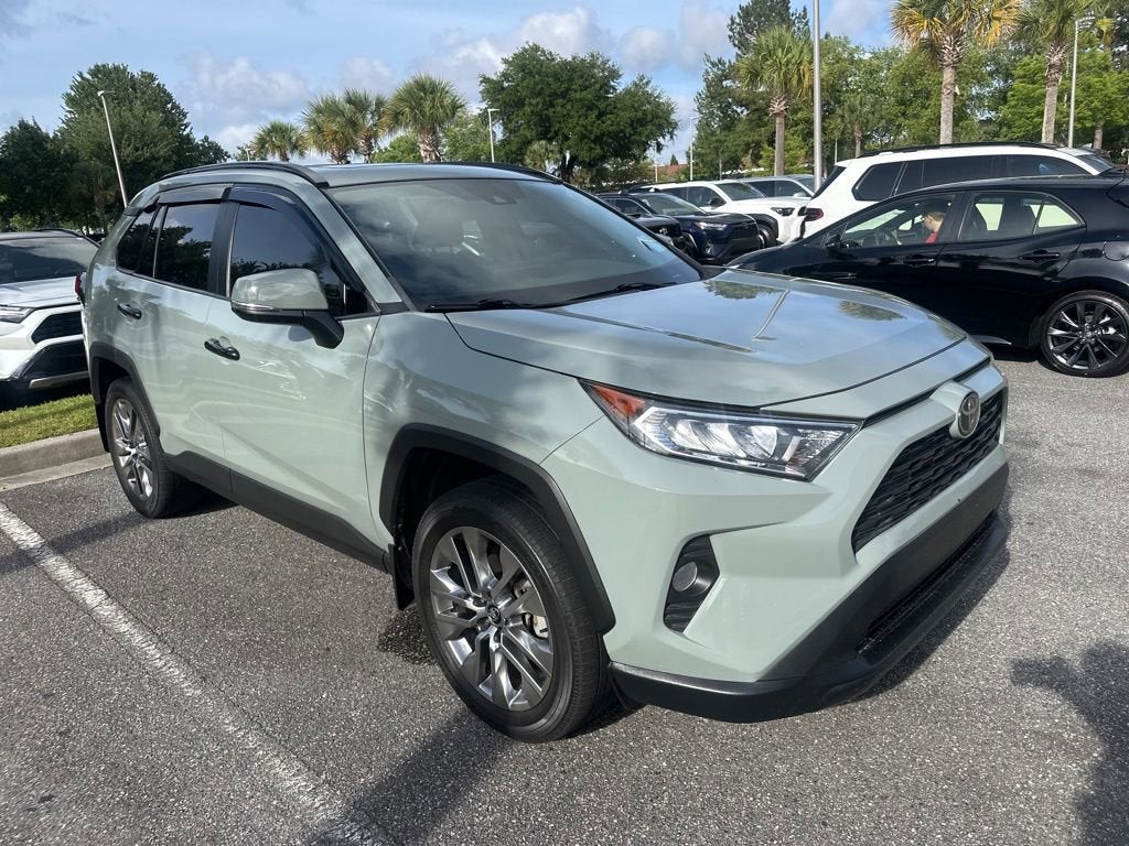 2020 Toyota RAV4 XLE Premium
