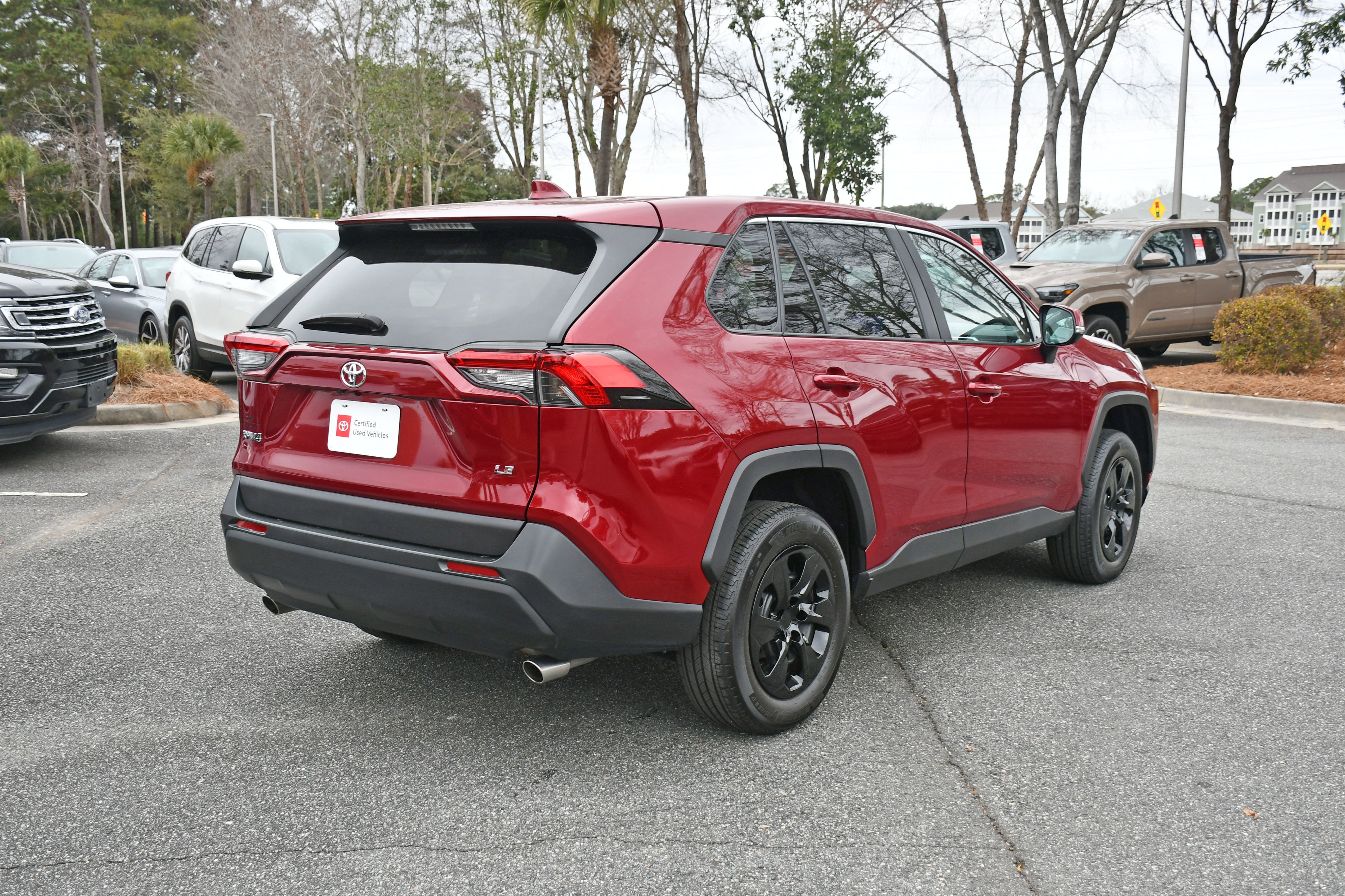 2023 Toyota RAV4 LE