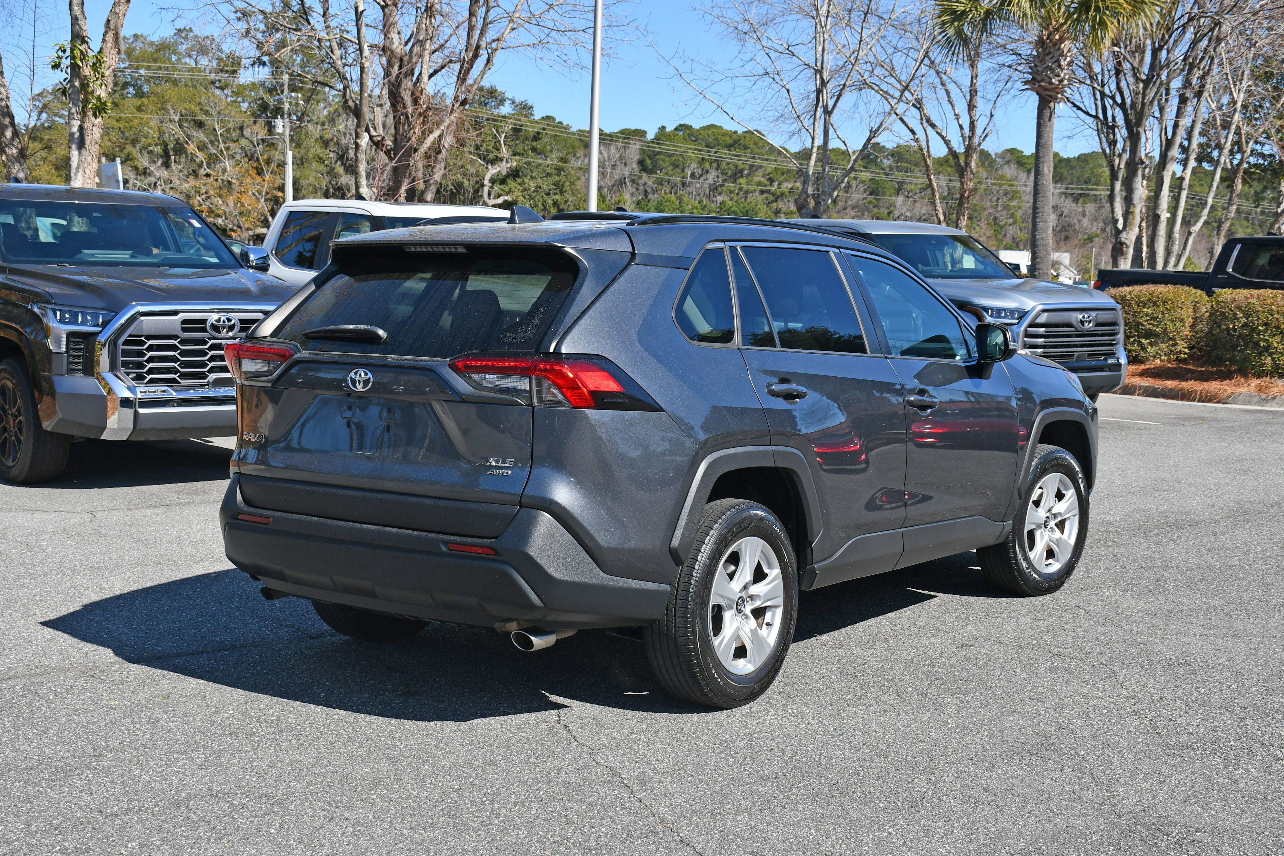 2020 Toyota RAV4 XLE
