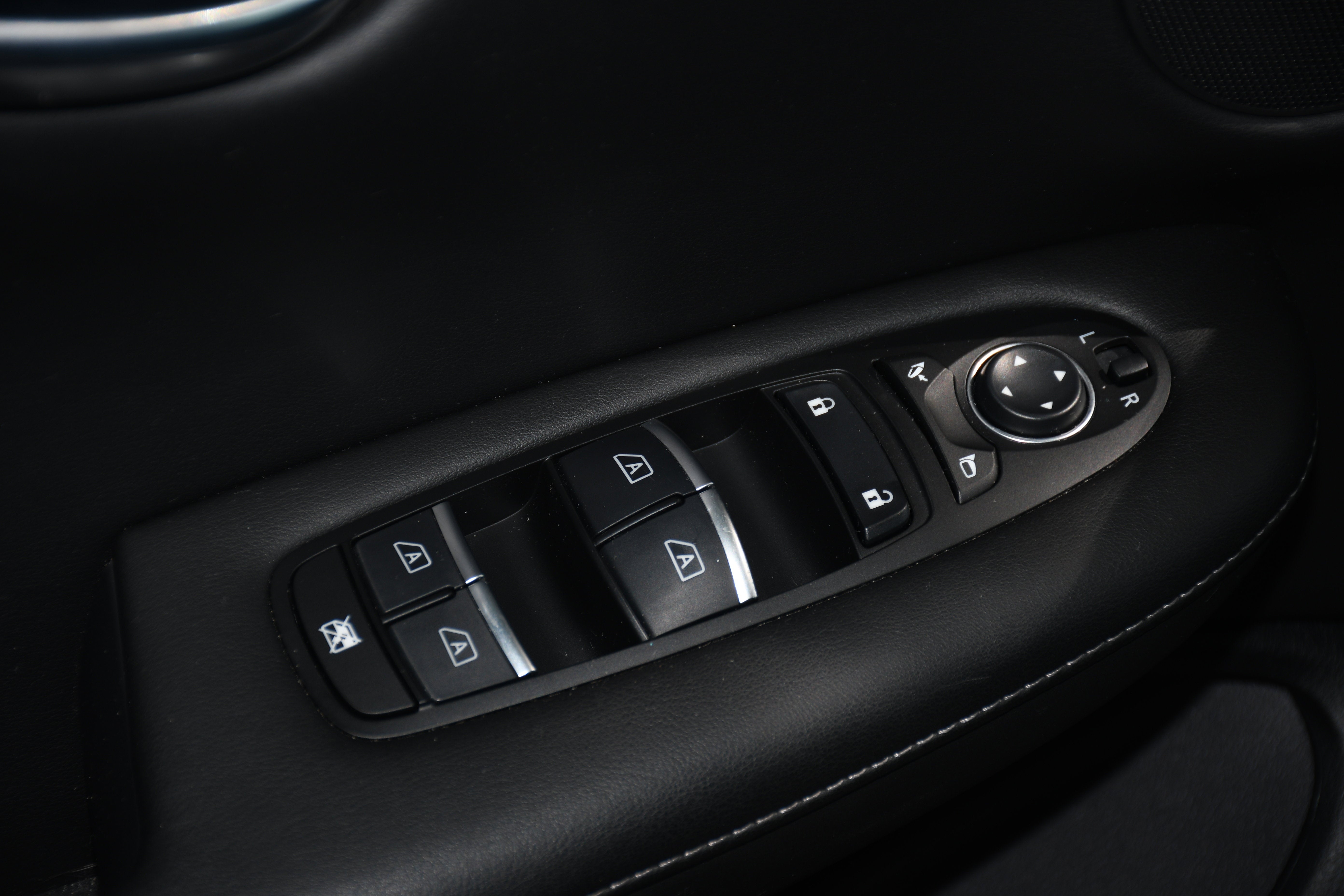 2024 INFINITI QX50 LUXE