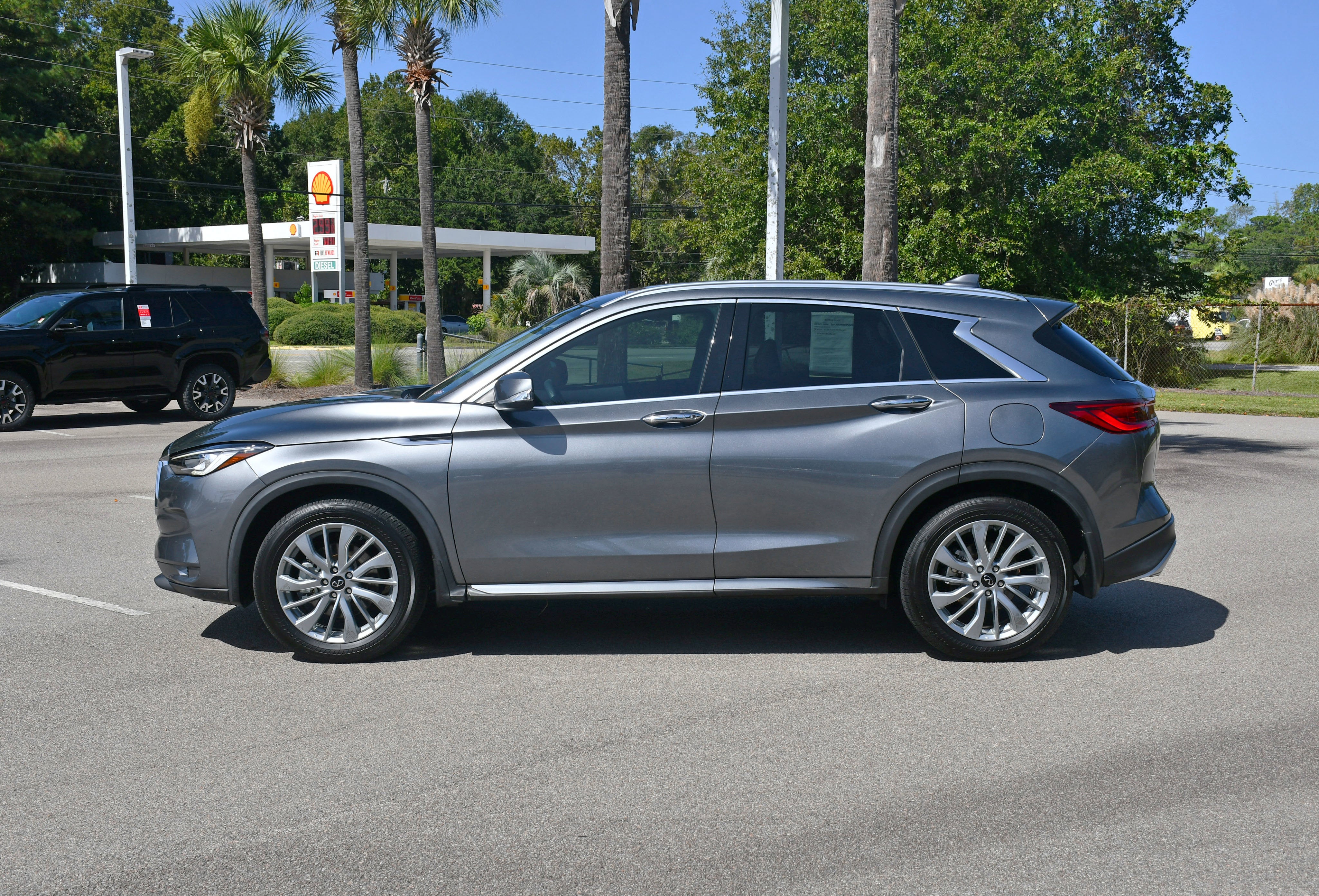 2024 INFINITI QX50 LUXE