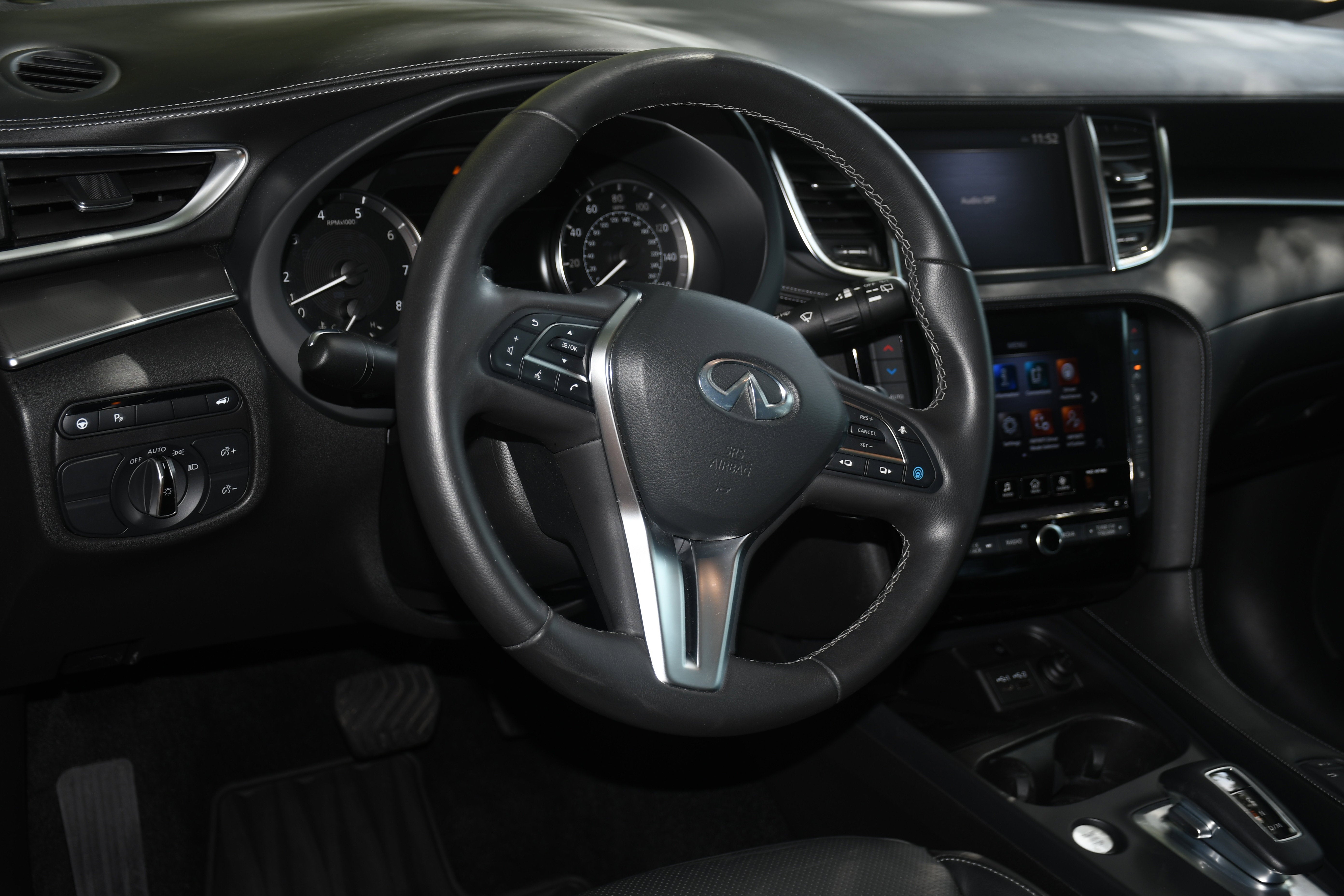 2024 INFINITI QX50 LUXE