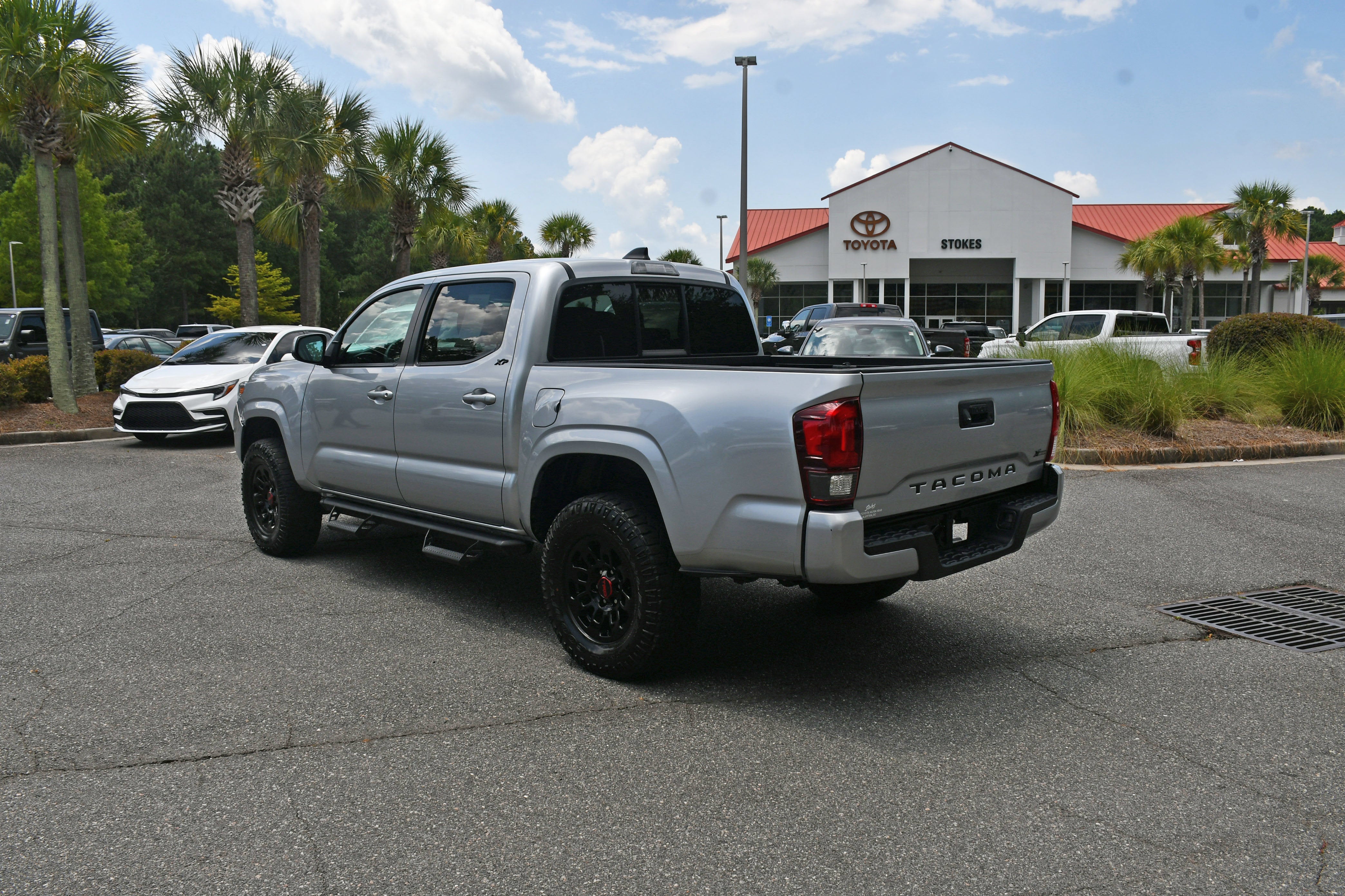 2022 Toyota Tacoma SR