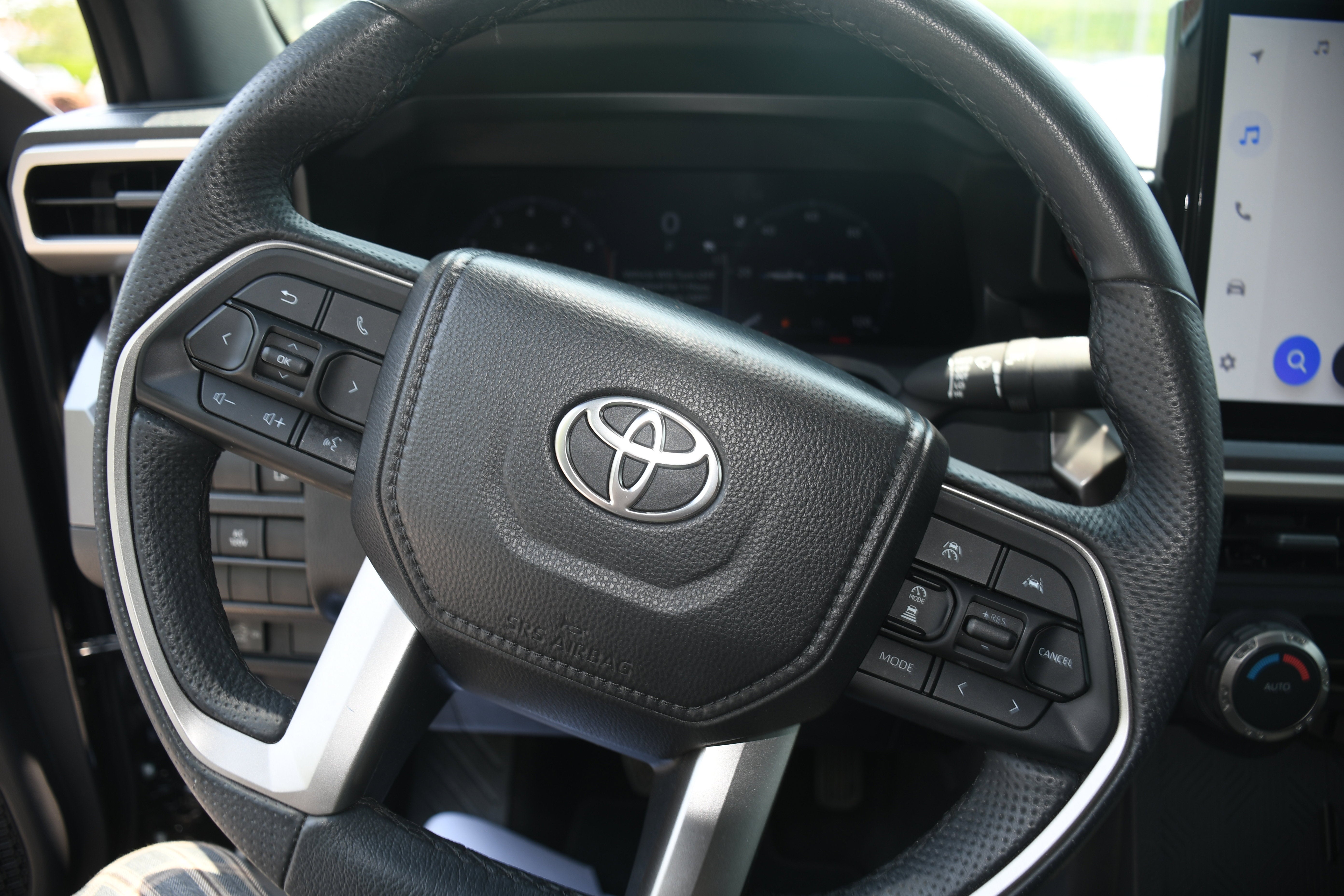 2025 Toyota Tacoma TRD OFF ROAD HYBR