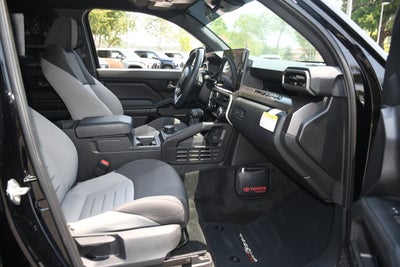 2025 Toyota Tacoma TRD OFF ROAD HYBR