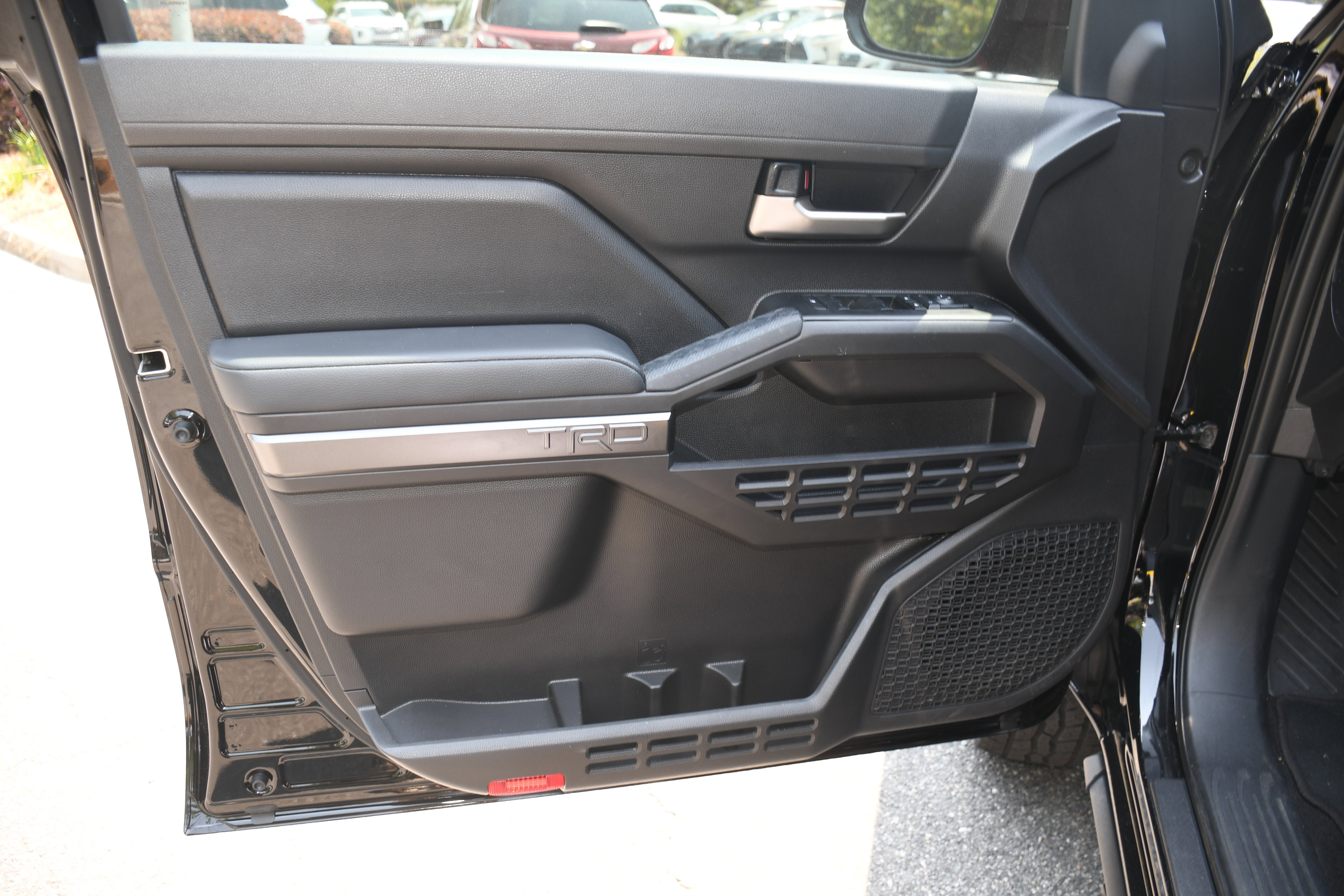 2025 Toyota Tacoma TRD OFF ROAD HYBR