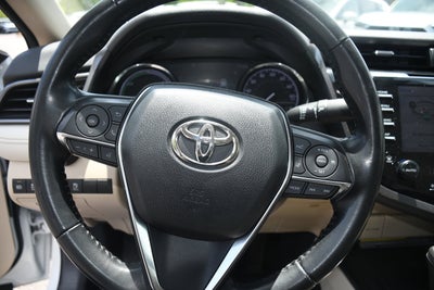 2019 Toyota Camry Hybrid LE
