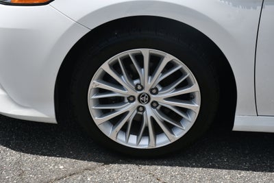 2019 Toyota Camry Hybrid LE