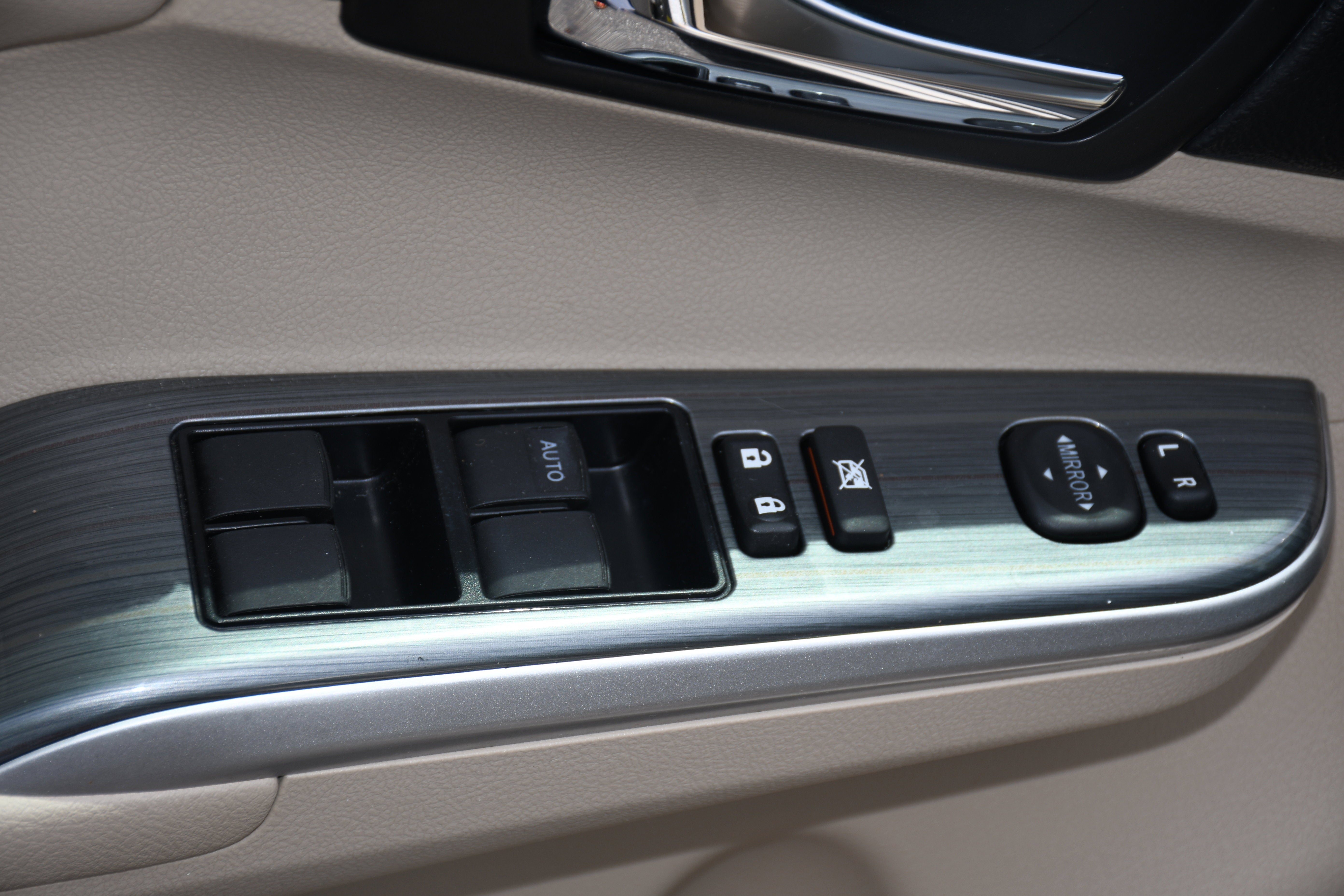 2014 Toyota Camry Hybrid XLE