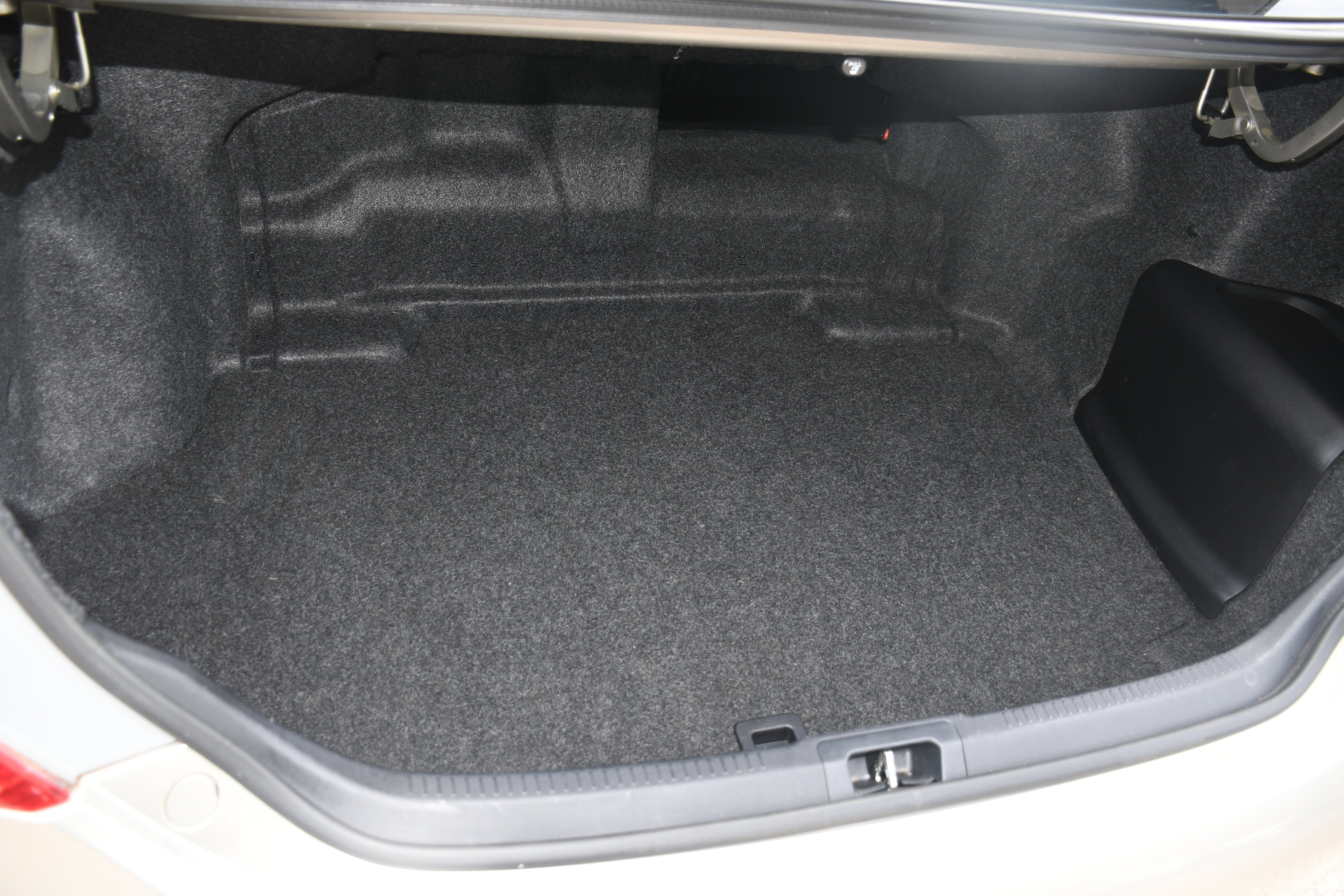 2014 Toyota Camry Hybrid XLE