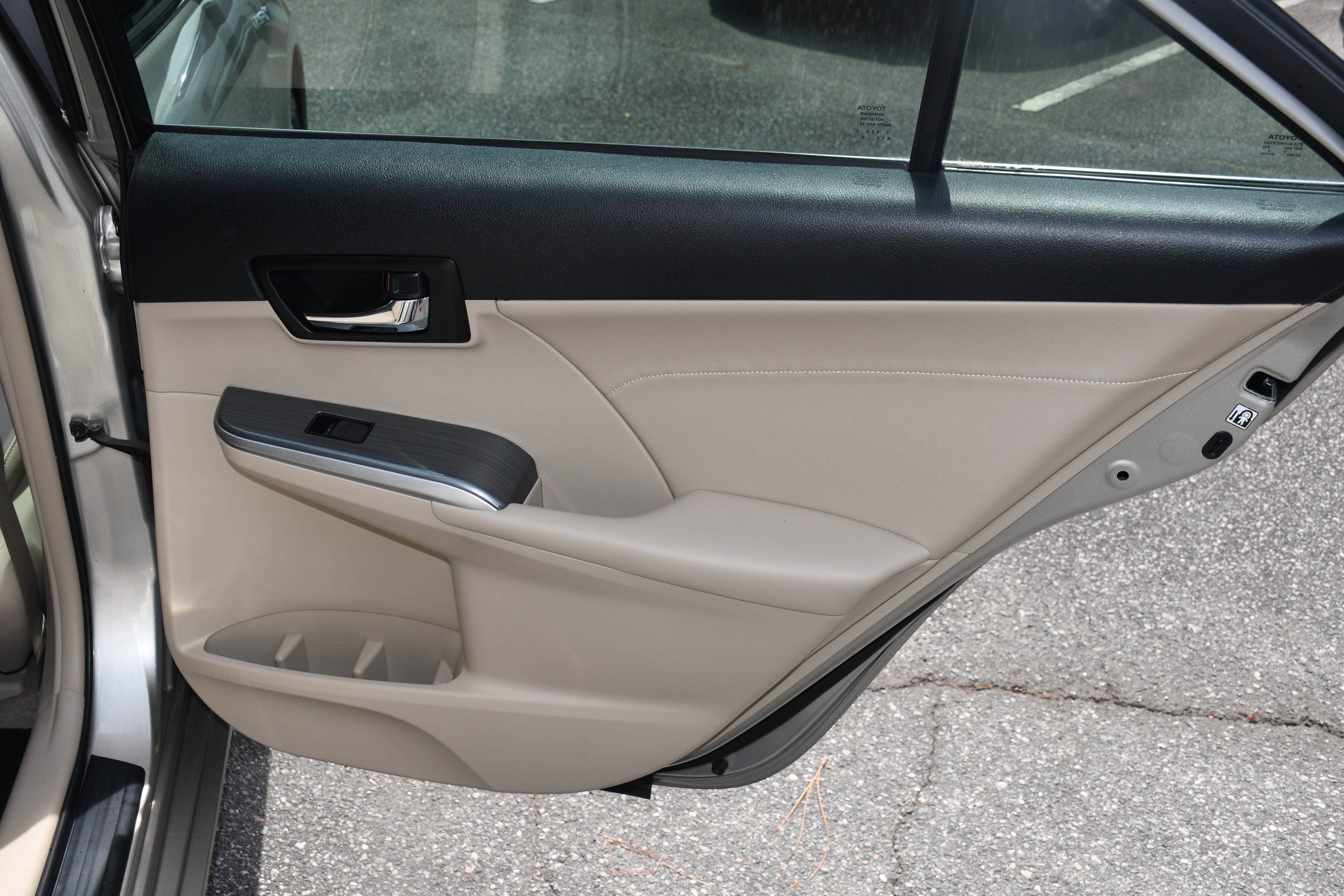 2014 Toyota Camry Hybrid XLE