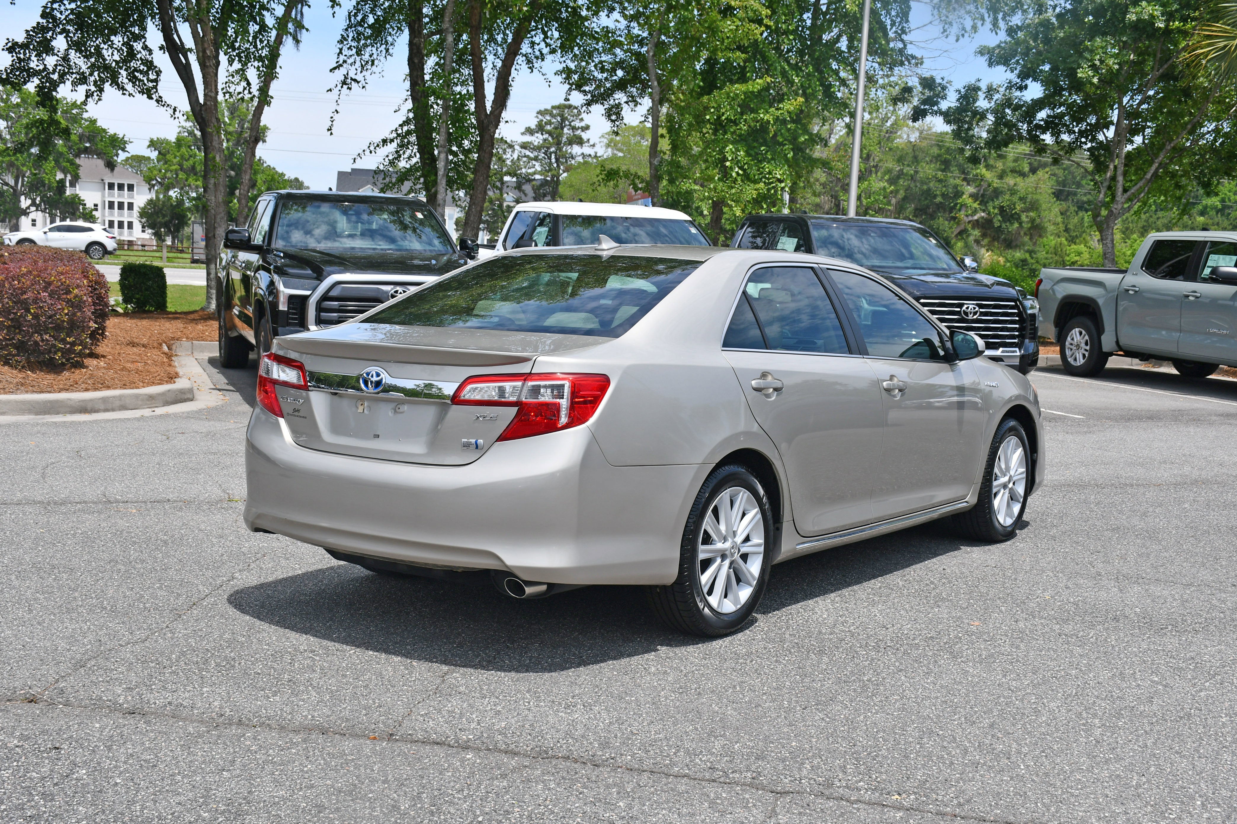 2014 Toyota Camry Hybrid XLE