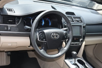 2014 Toyota Camry Hybrid XLE
