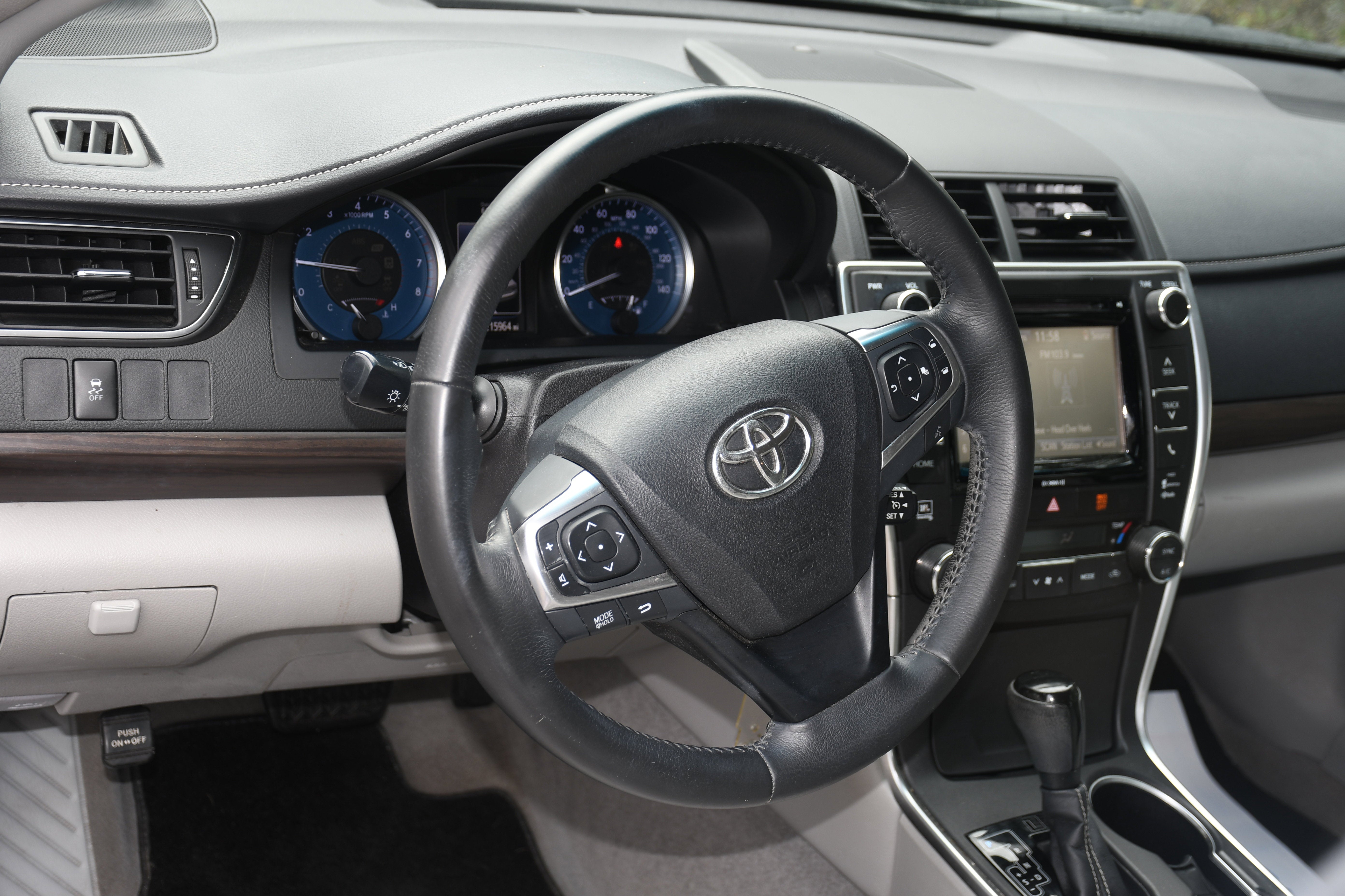 2017 Toyota Camry XLE