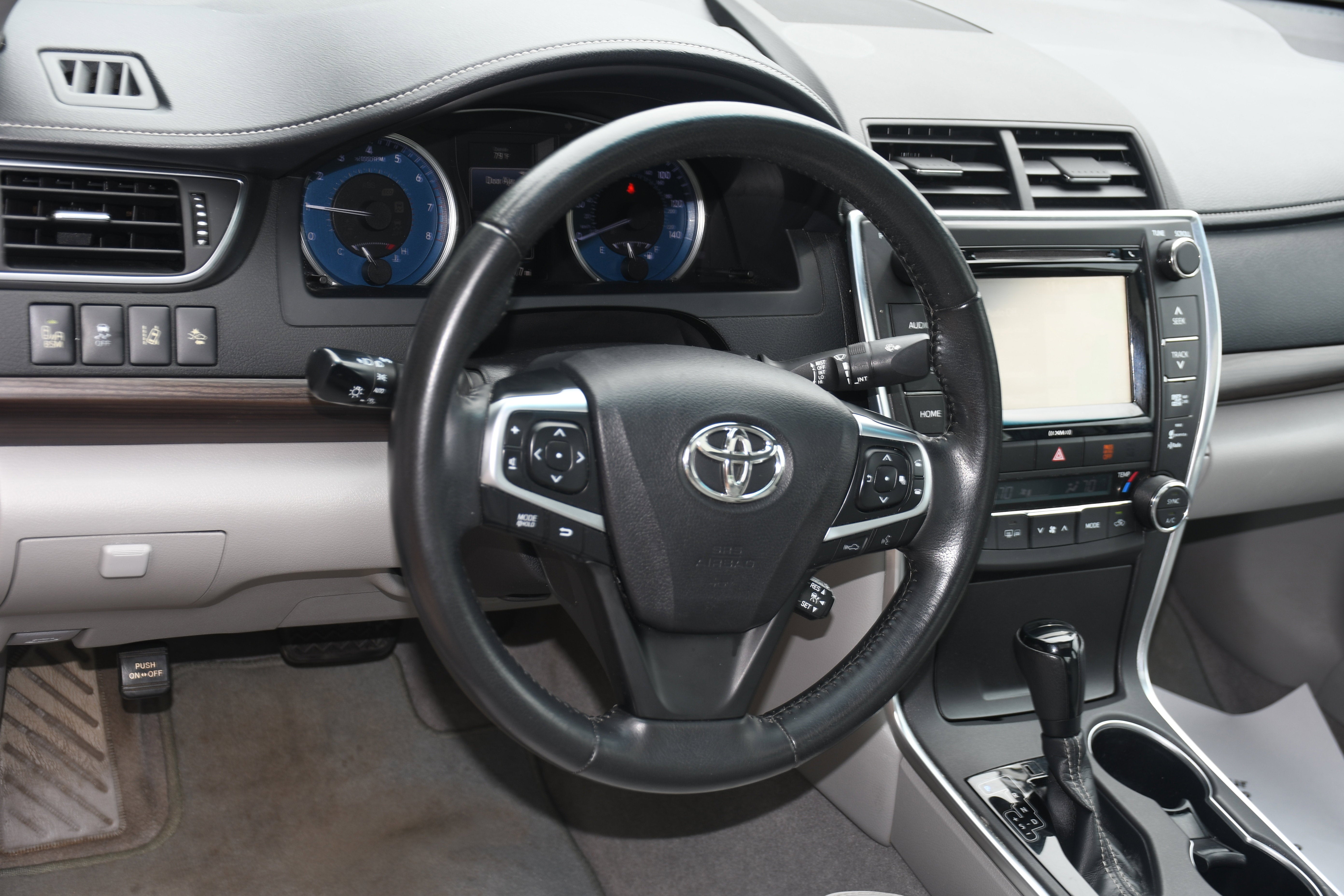 2016 Toyota Camry 4DR Sedan I4 AUTO X