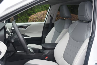 2025 Toyota RAV4 Hybrid XLE Premium