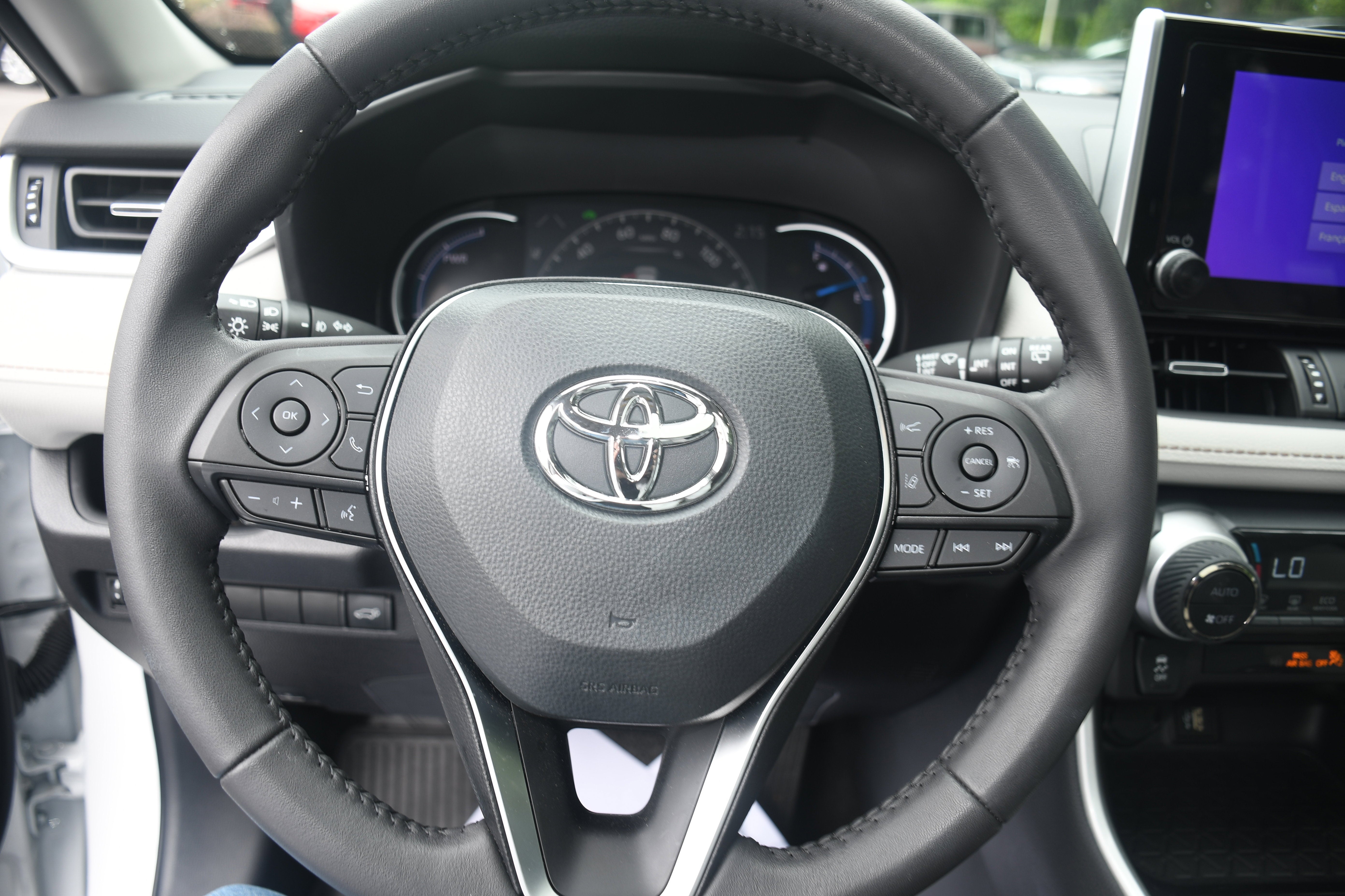2025 Toyota RAV4 Hybrid XLE Premium