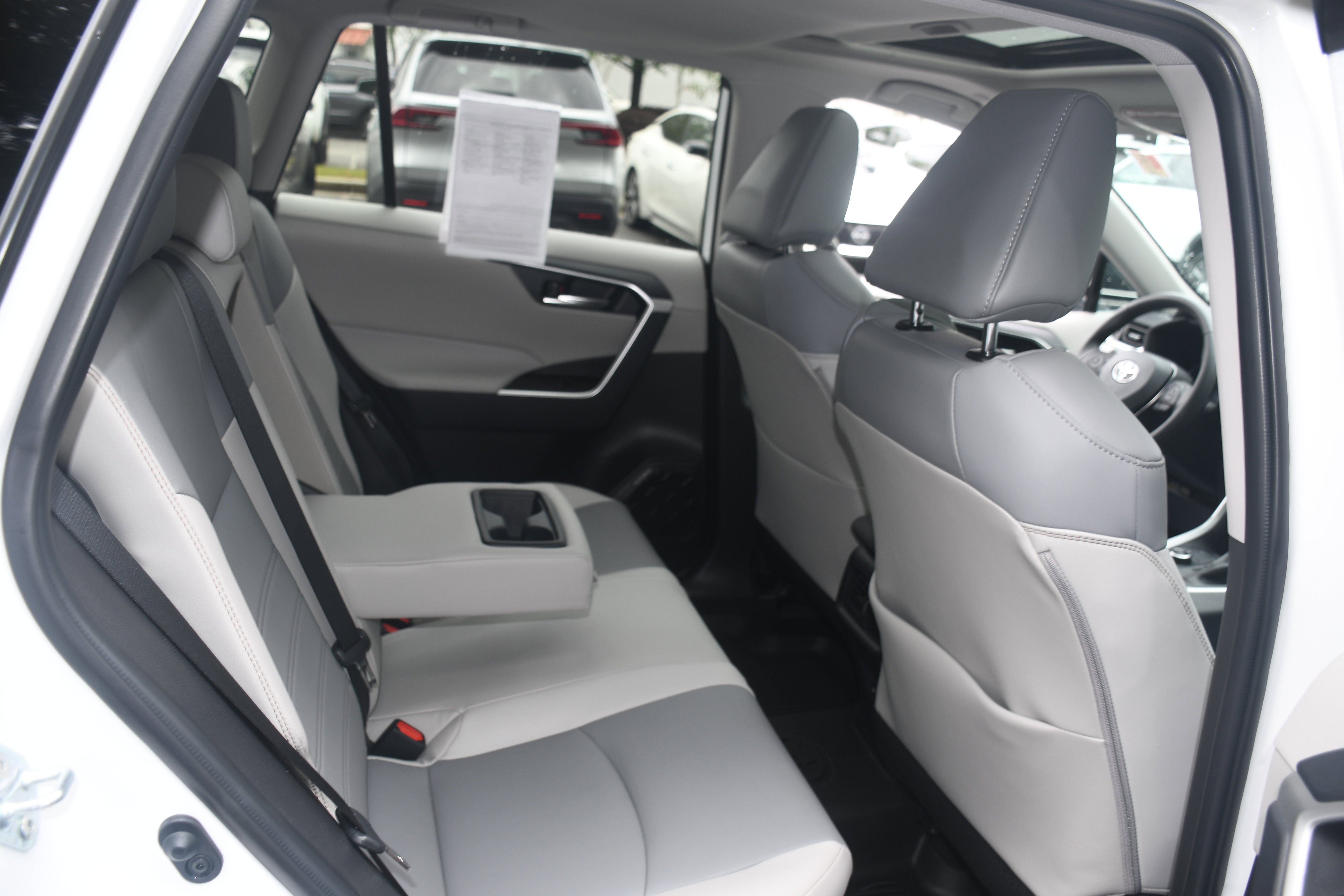 2025 Toyota RAV4 Hybrid XLE Premium