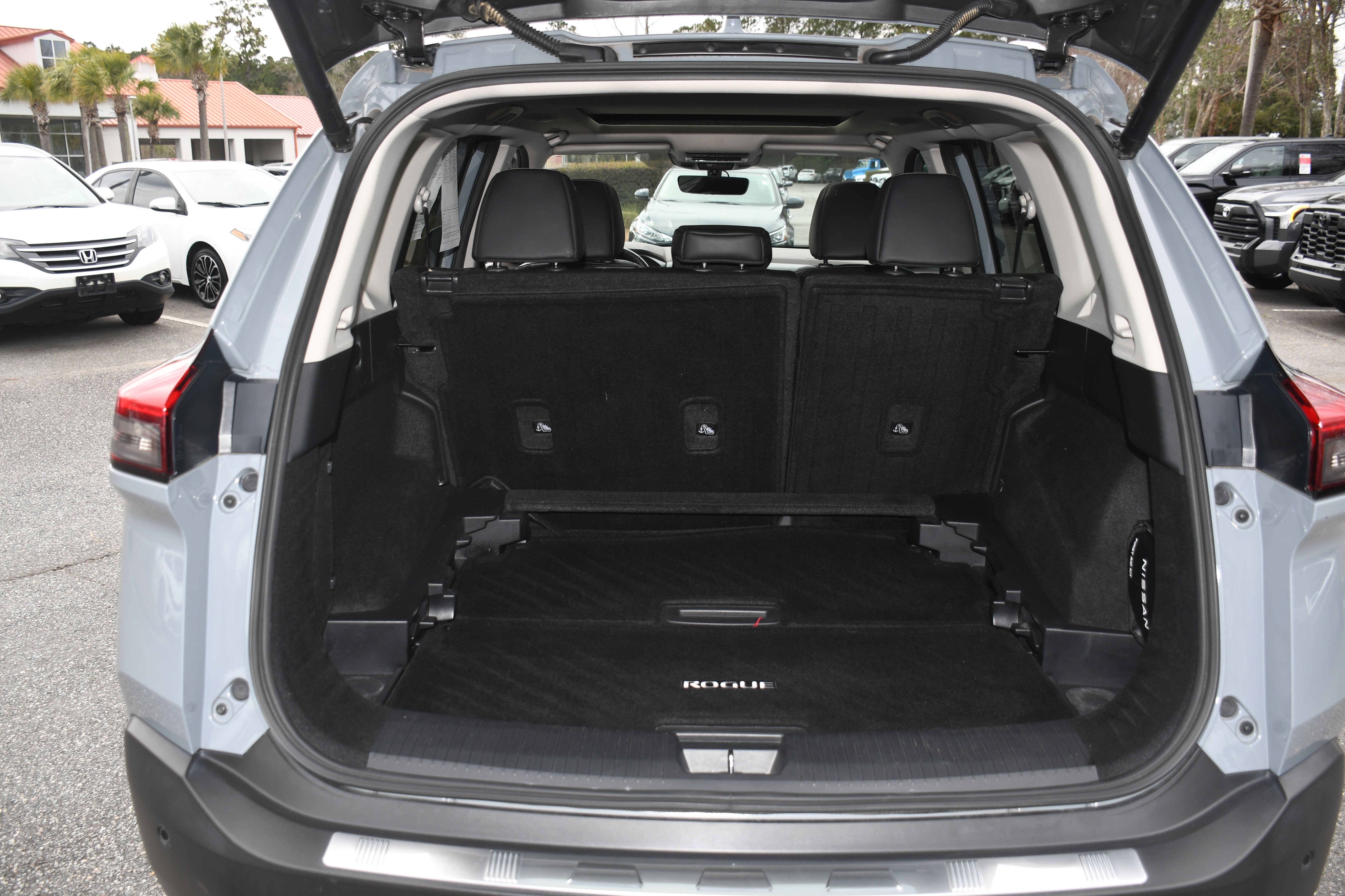 2022 Nissan Rogue SL