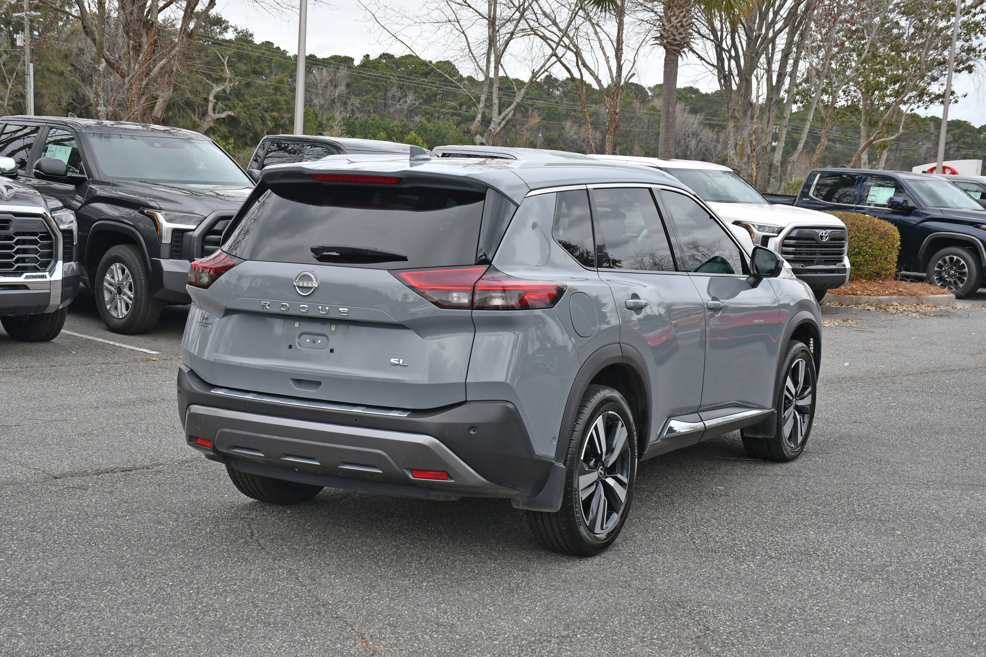 2022 Nissan Rogue SL