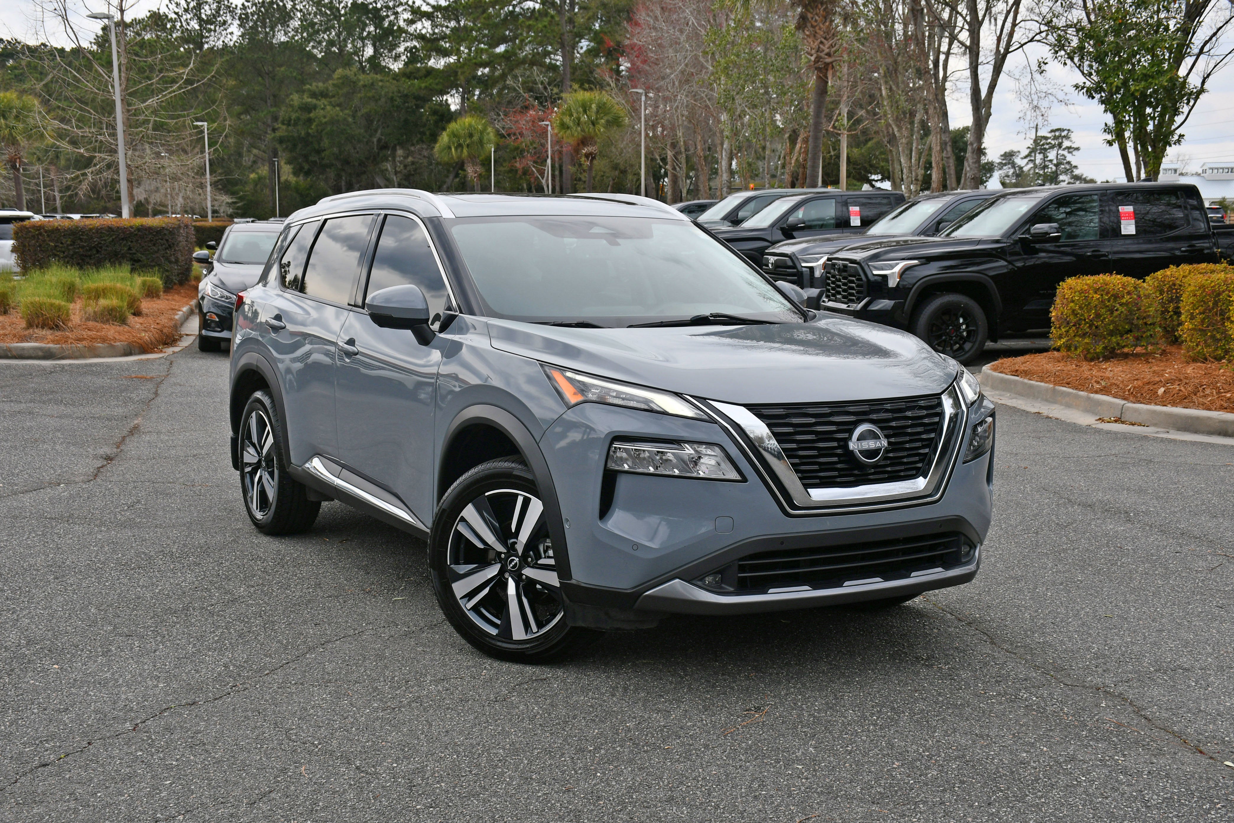 2022 Nissan Rogue SL