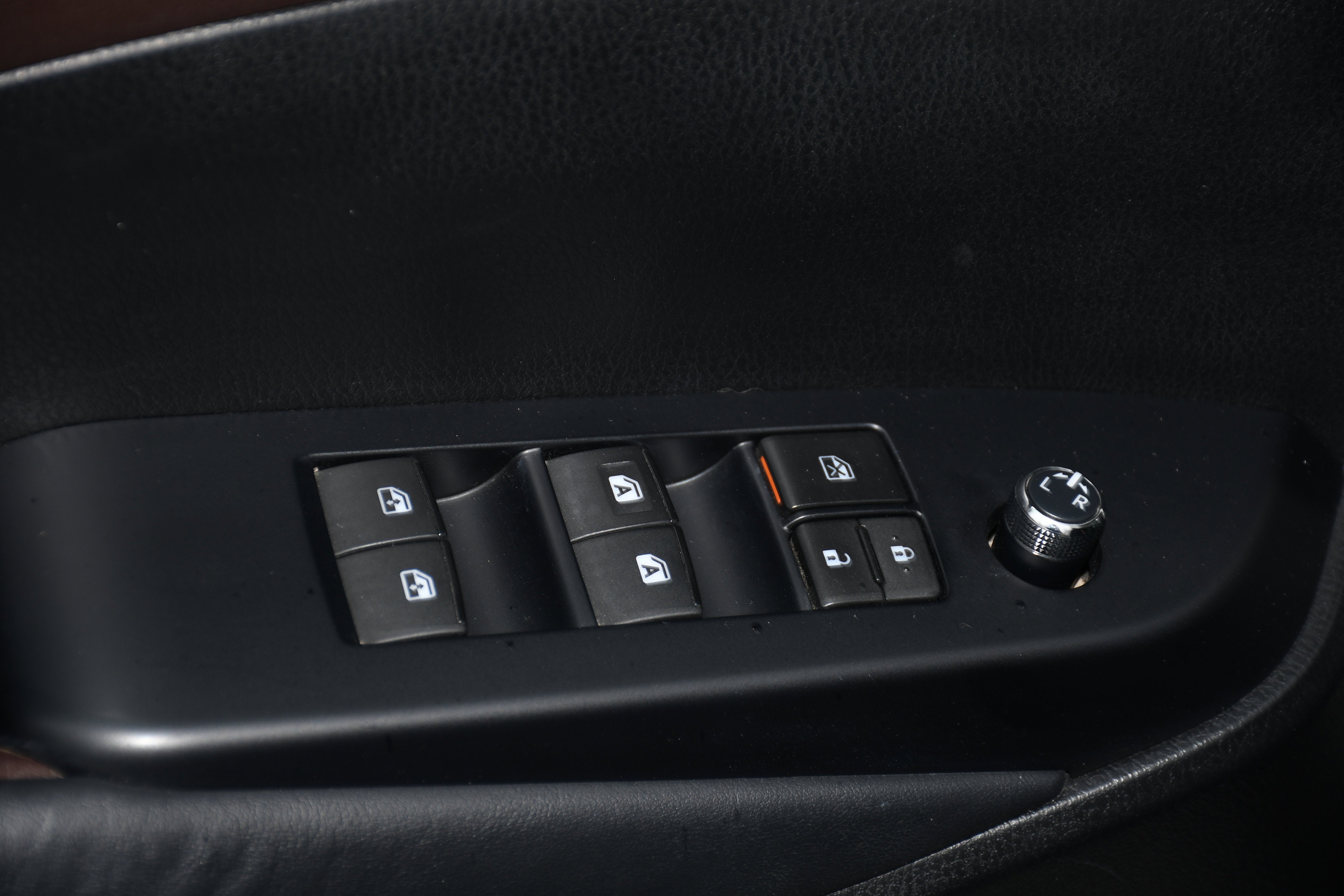 2015 Toyota Highlander LE