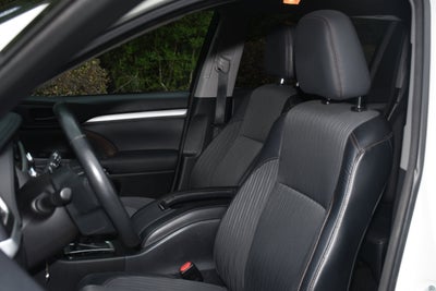 2015 Toyota Highlander LE