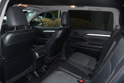 2015 Toyota Highlander LE