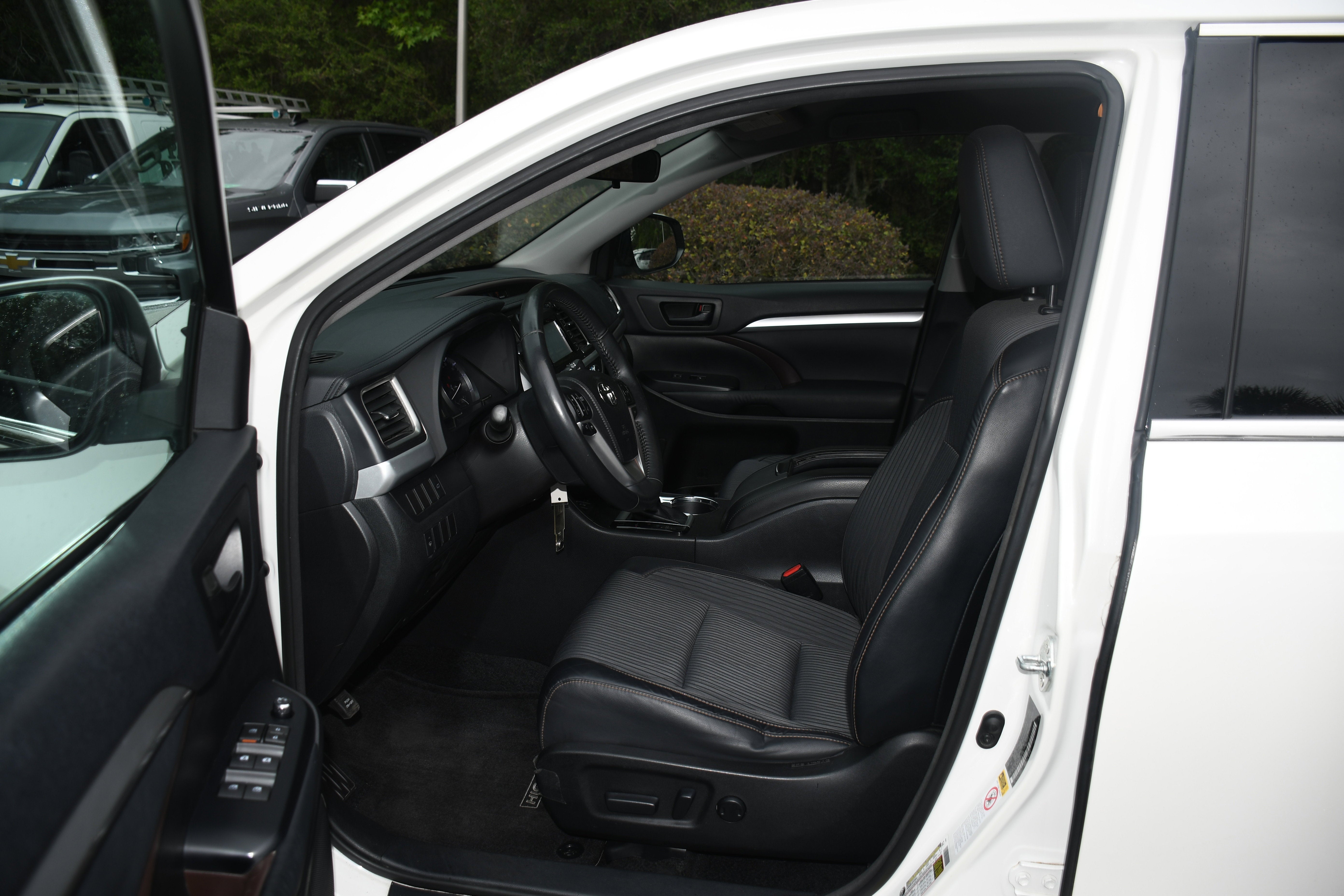 2015 Toyota Highlander LE