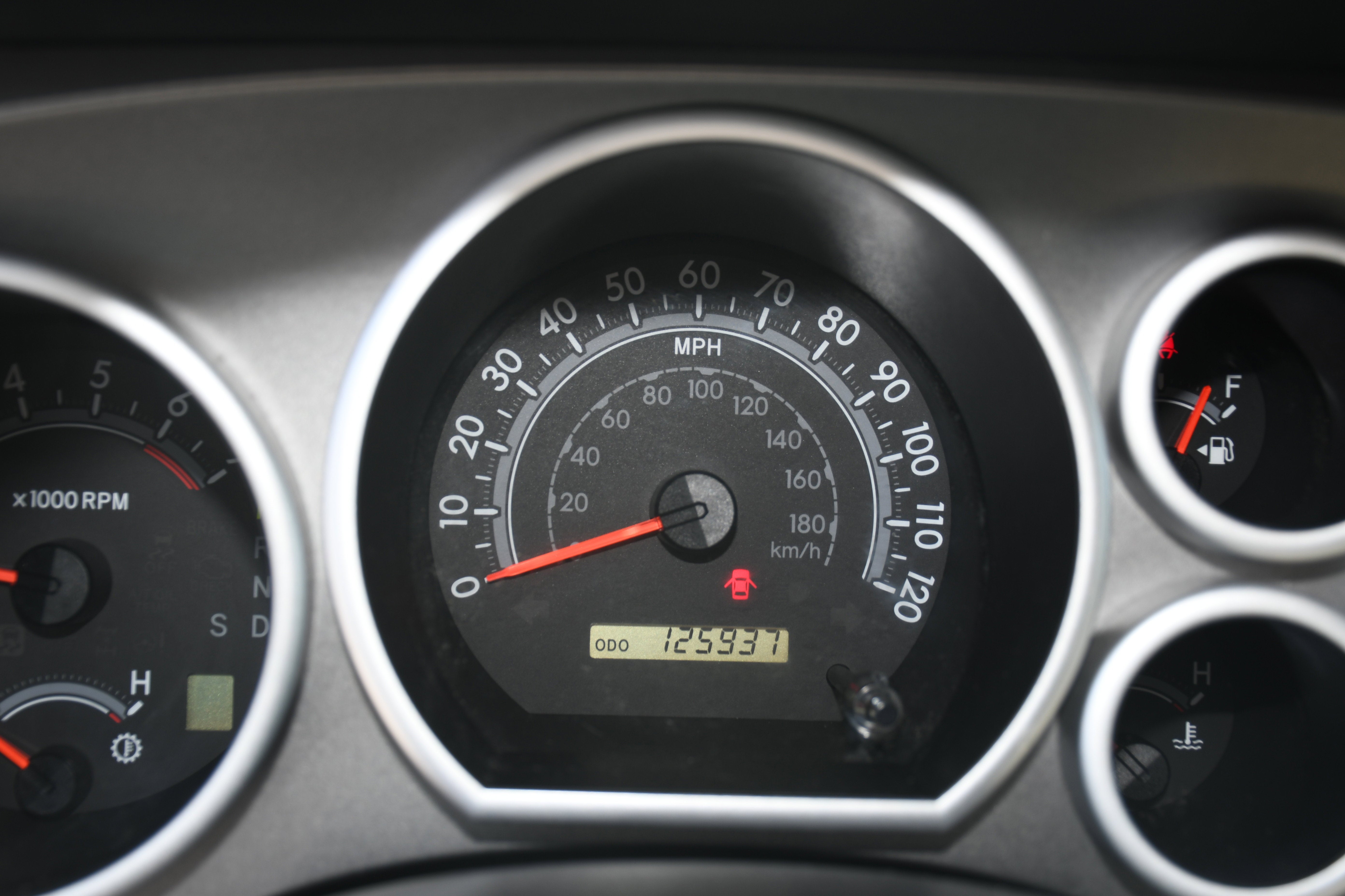 2016 Toyota Sequoia SR5