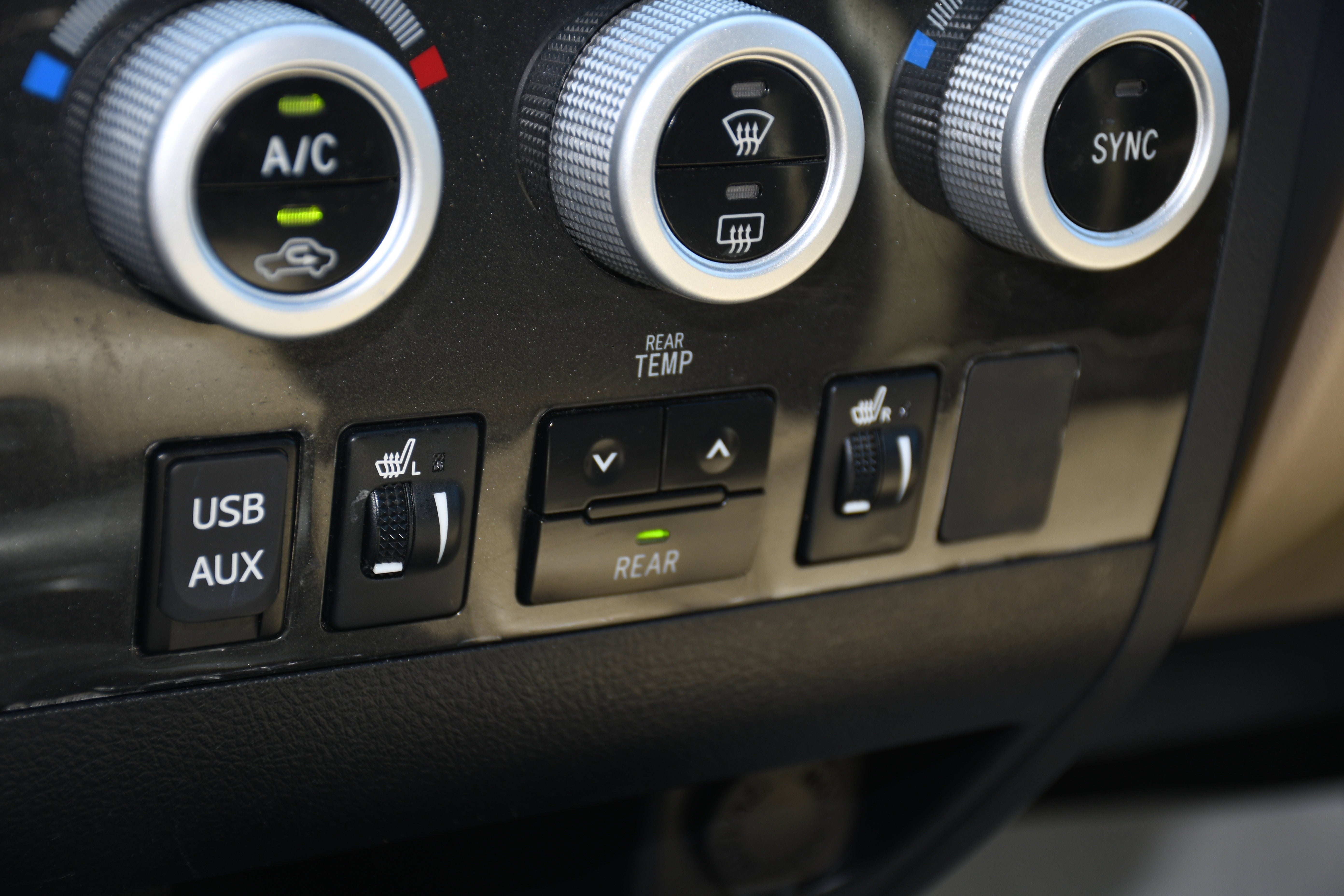 2016 Toyota Sequoia SR5