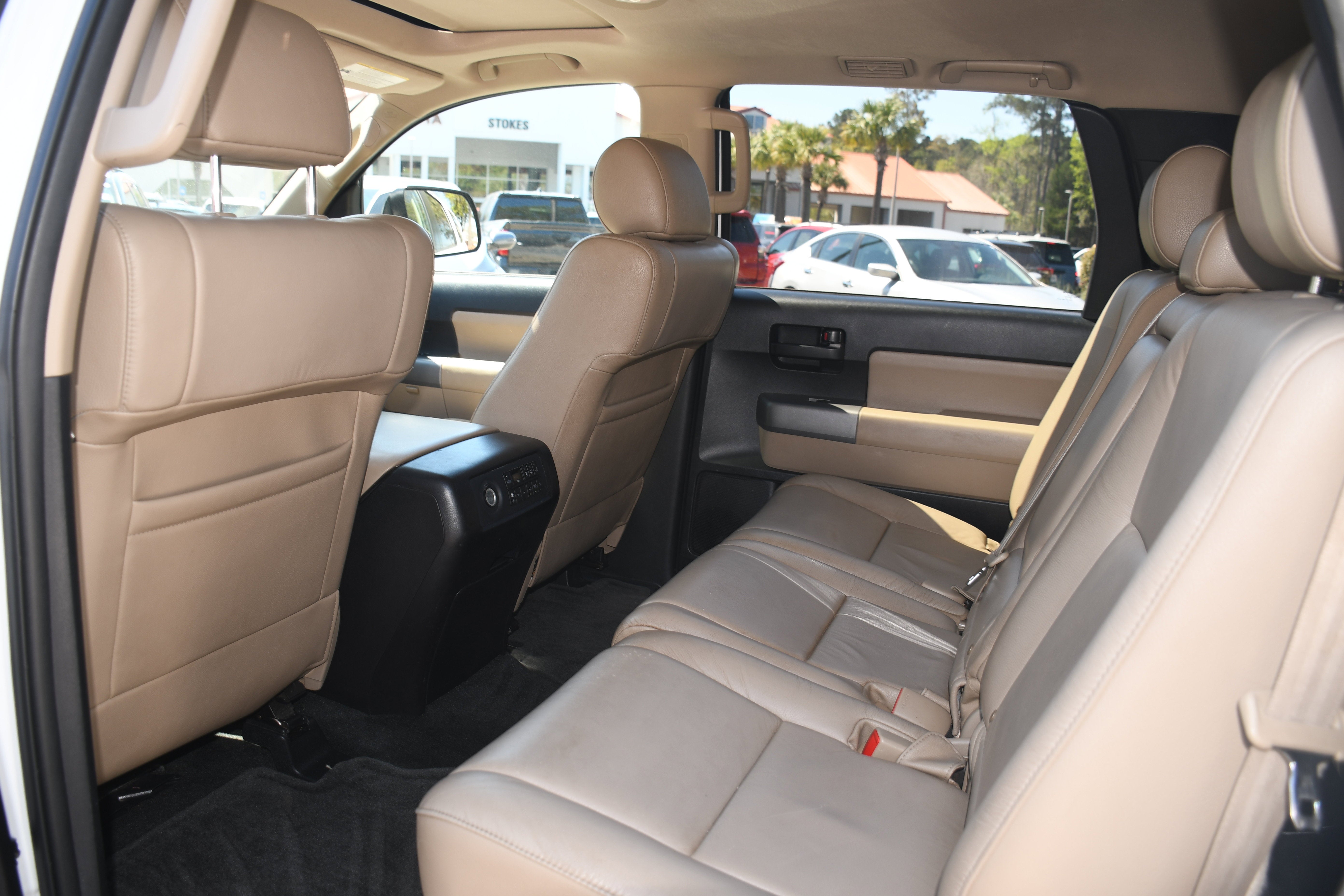 2016 Toyota Sequoia SR5