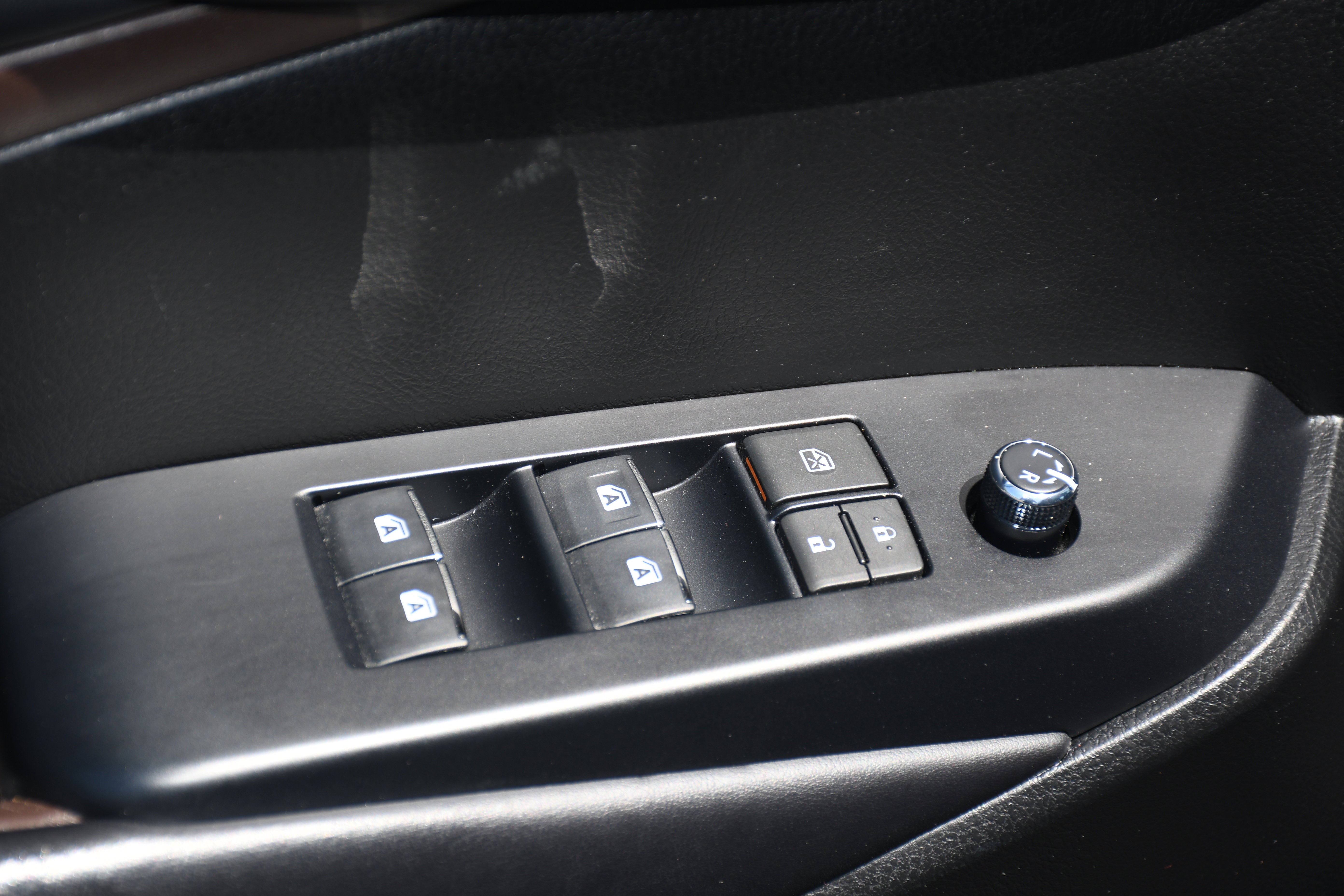 2019 Toyota Highlander HYBRID LIMITED PL