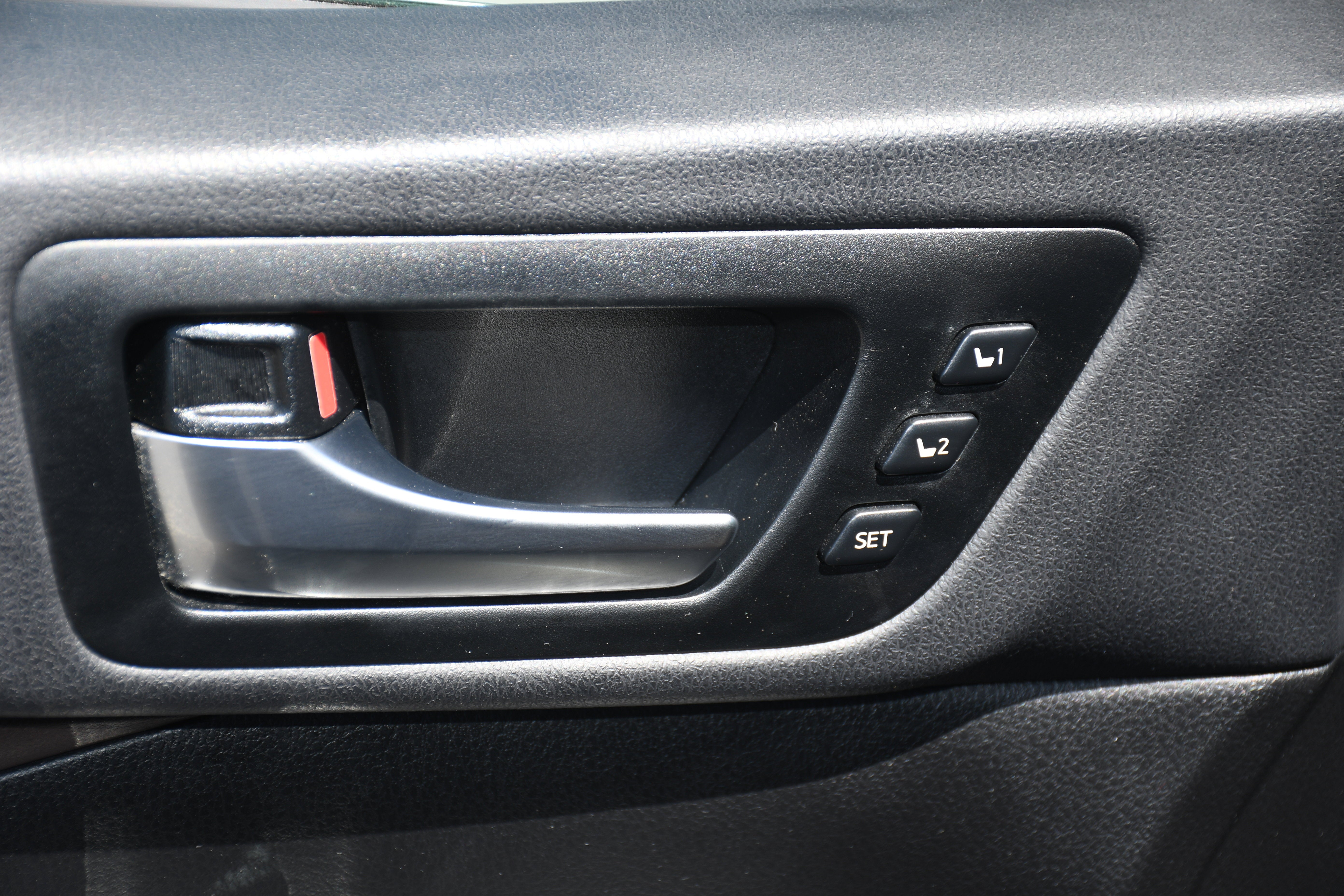 2019 Toyota Highlander HYBRID LIMITED PL